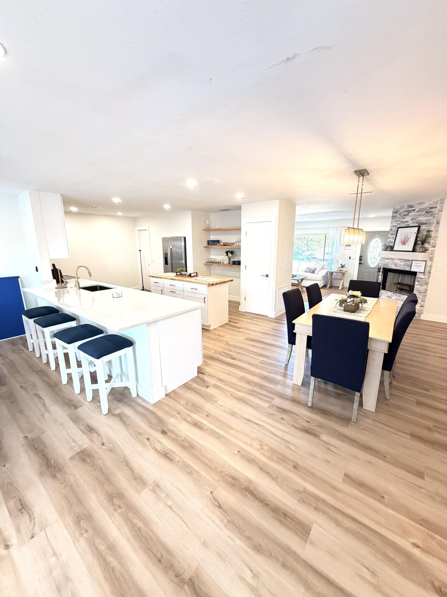 948 Canal Circle, Sebastian, FL 32958, Sebastian - Photo 4