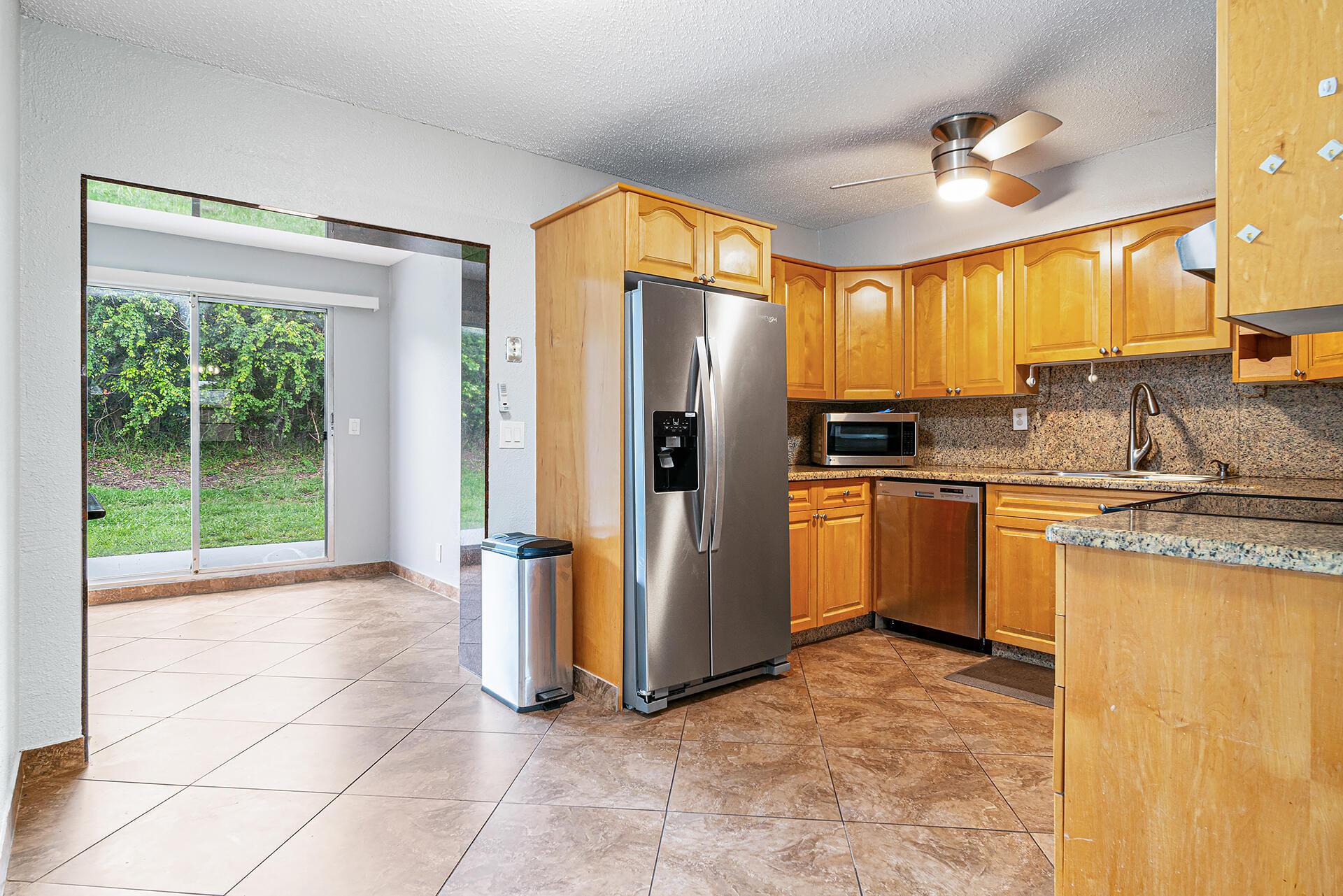 2722 Peer Lane 187, Delray Beach, FL 33445, Delray Beach - Photo 2