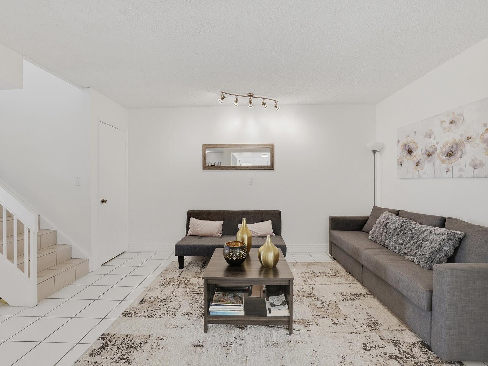 9702 NW 5th Lane 9702, Miami, FL 33172, Miami - Photo 2