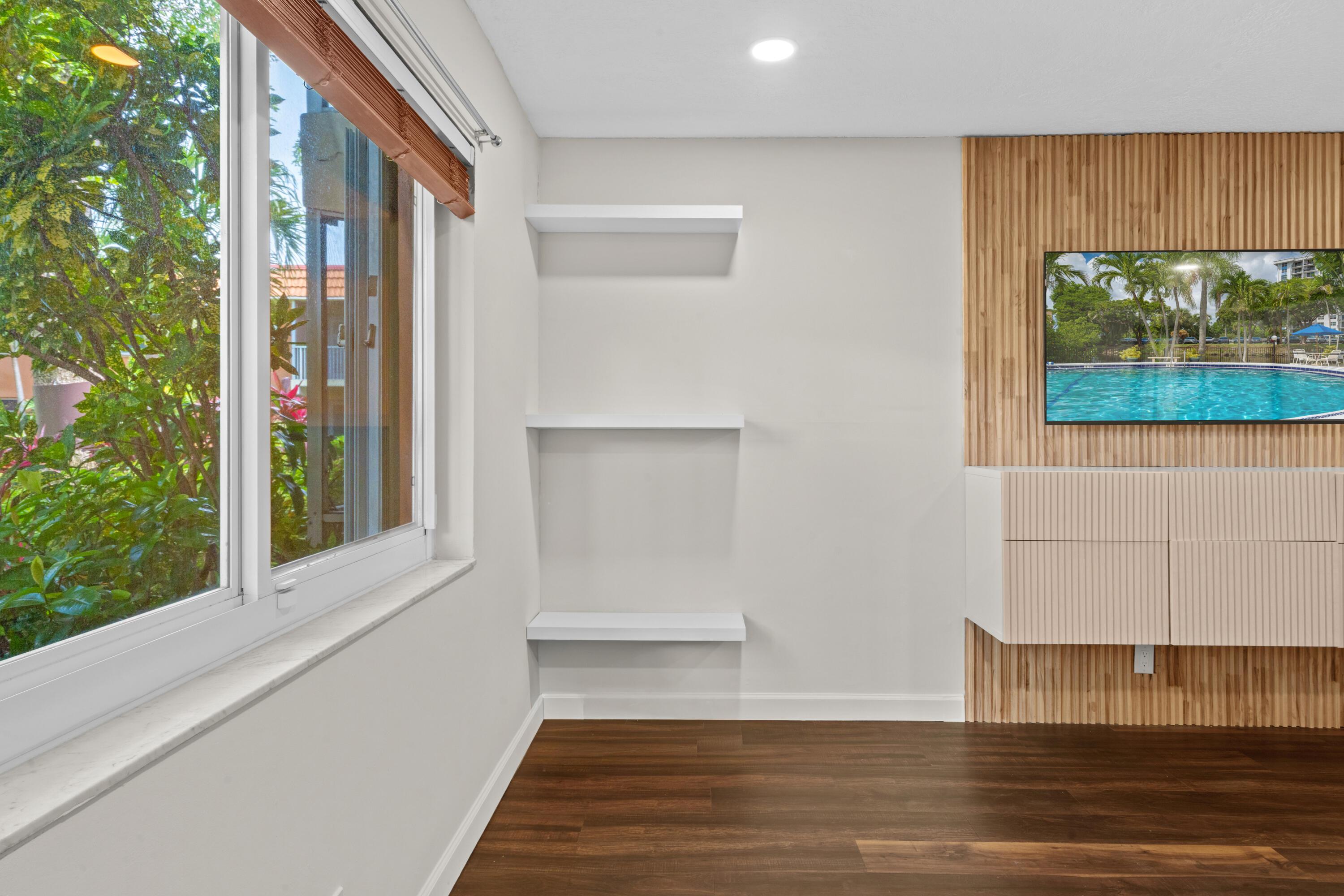 1920 NE 1st Terrace 118h, Wilton Manors, FL 33305, Wilton Manors - Photo 3