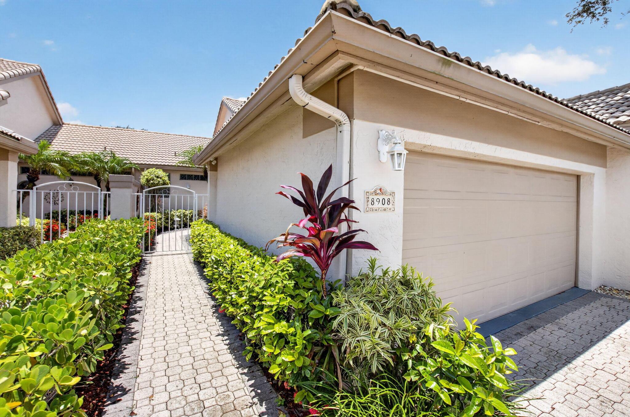 8908 Shoal Creek Lane, Boynton Beach, FL 33472, Boynton Beach - Photo 4