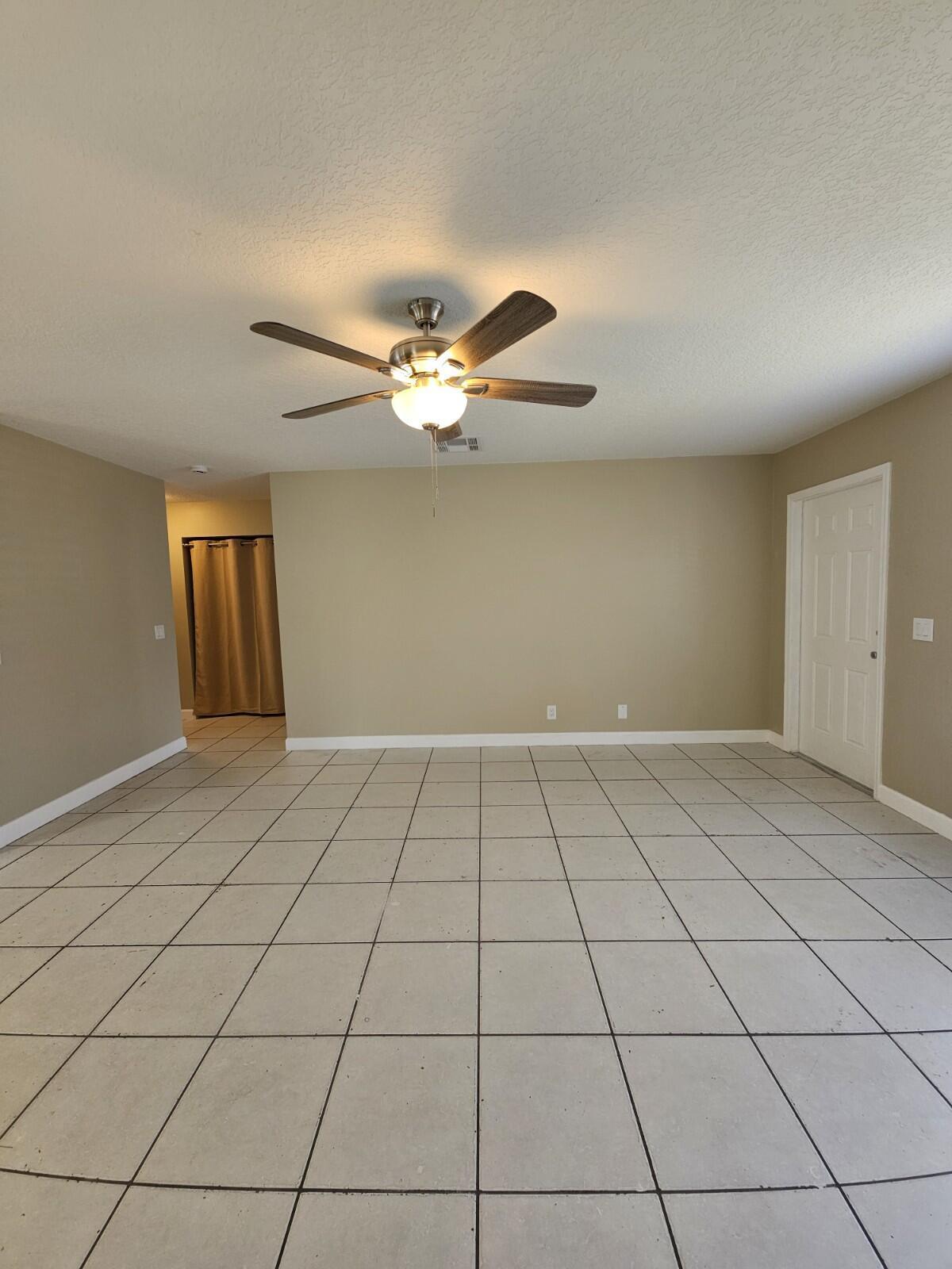 4876 Orleans Court A, Haverhill, FL 33415, Haverhill - Photo 2