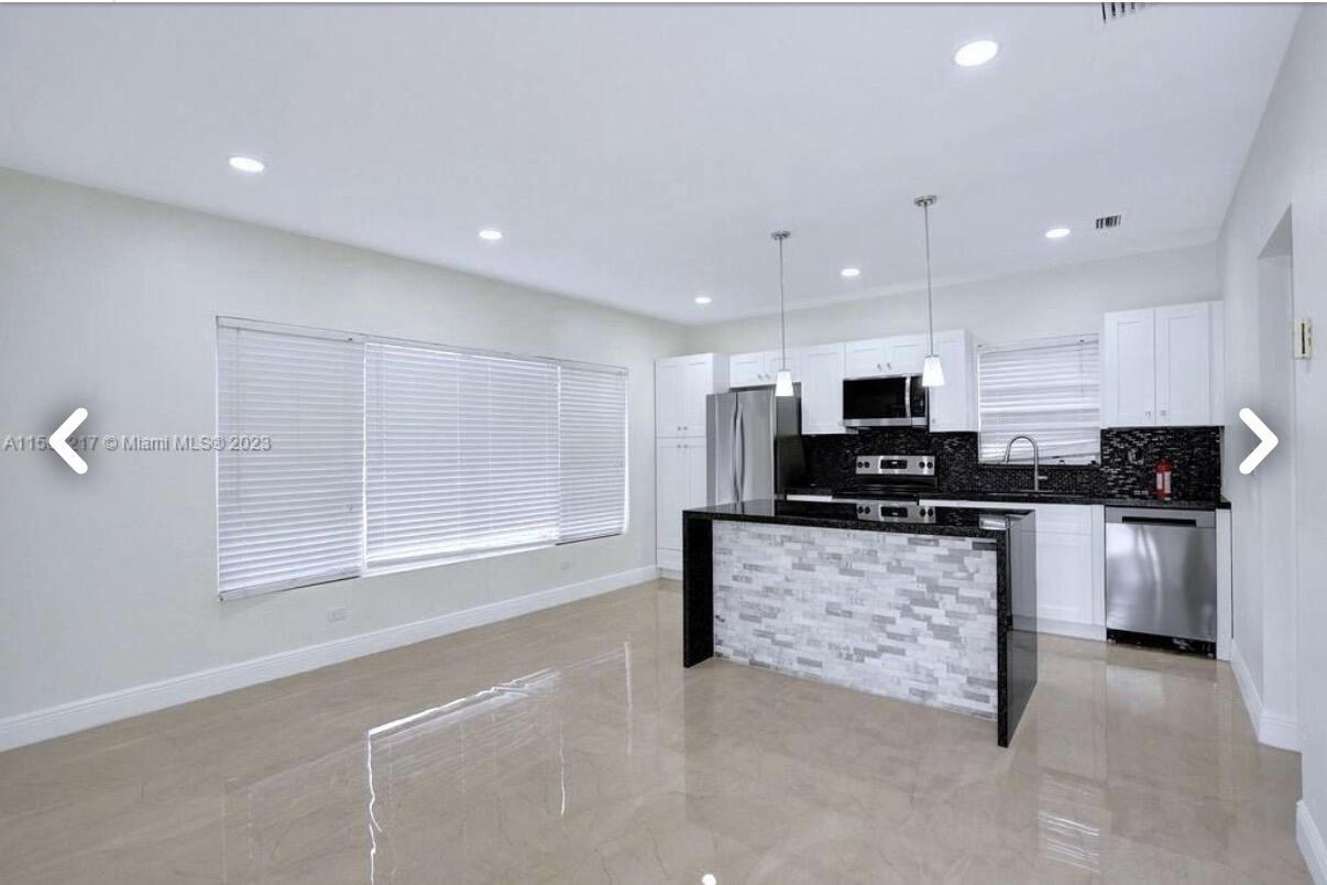 6720 Coolidge Street, Hollywood, FL 33024, Hollywood - Photo 2