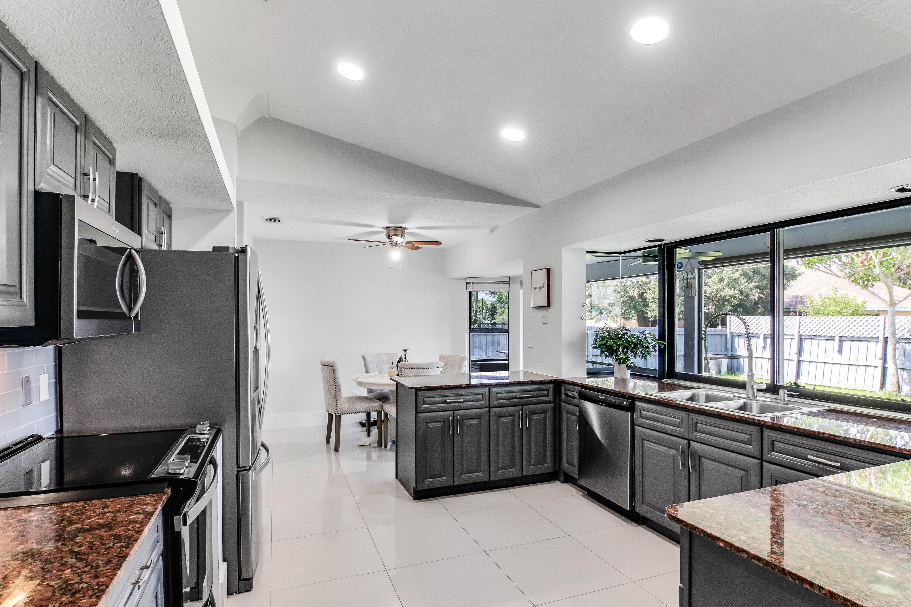 1685 SW Schleicher Lane, Port St. Lucie, FL 34984, Port St. Lucie - Photo 2