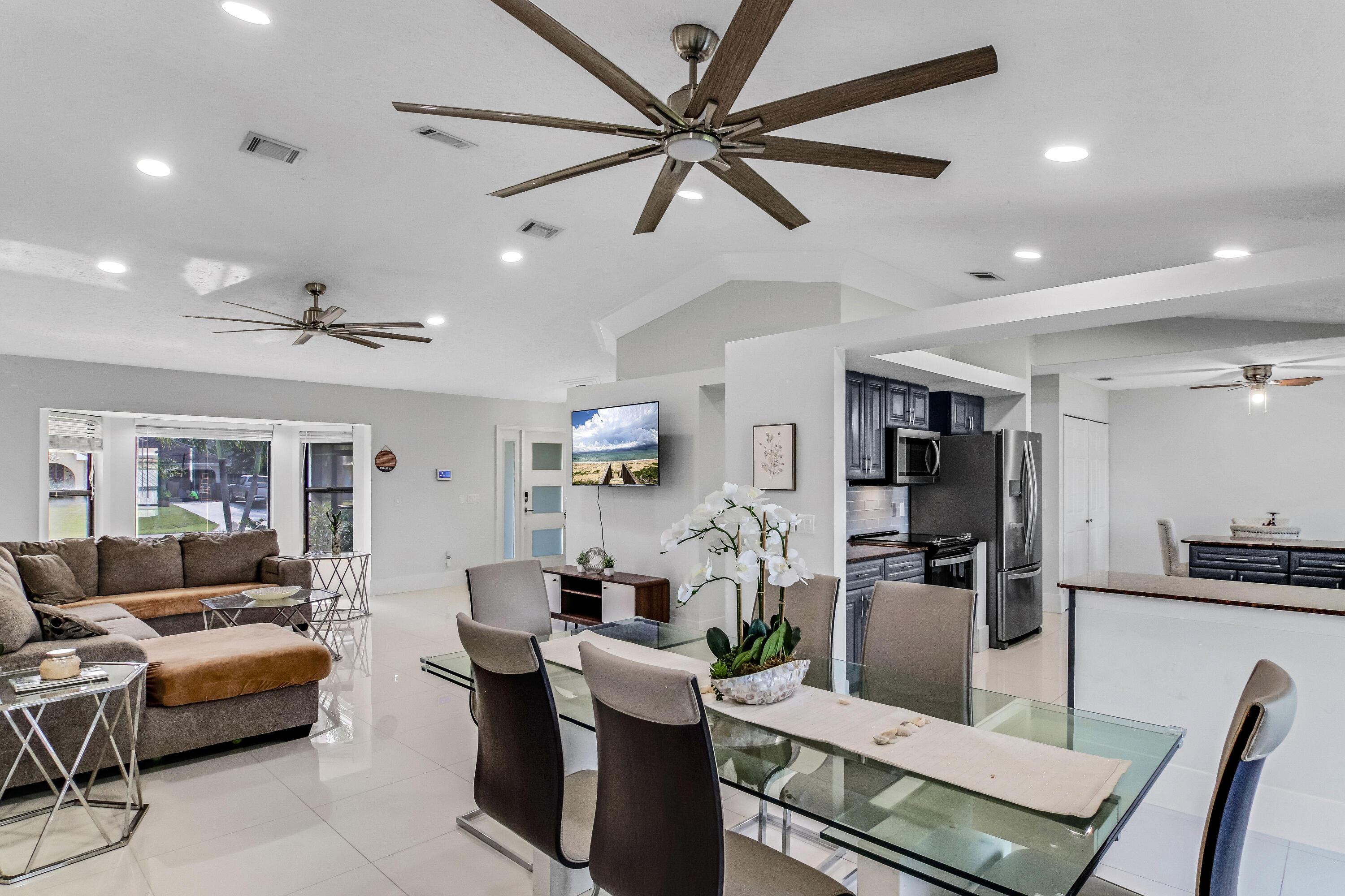 1685 SW Schleicher Lane, Port St. Lucie, FL 34984, Port St. Lucie - Photo 4