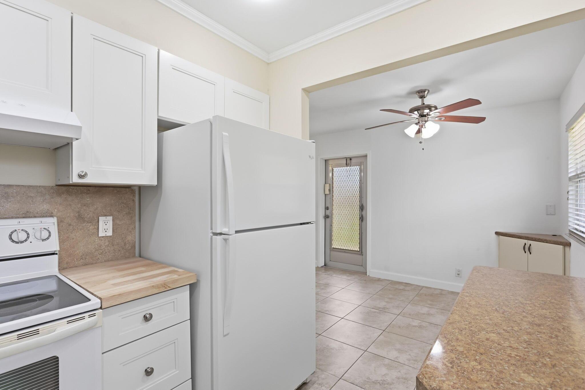 164 Seville G, Delray Beach, FL 33446, Delray Beach - Photo 3