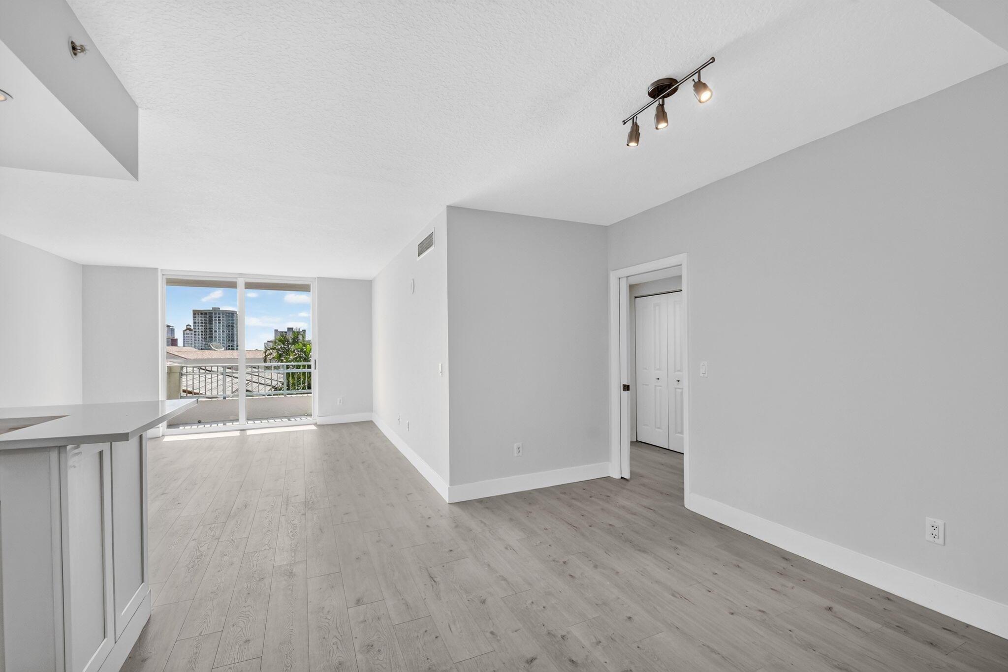 403 S Sapodilla Avenue 409, West Palm Beach, FL 33401, West Palm Beach - Photo 3