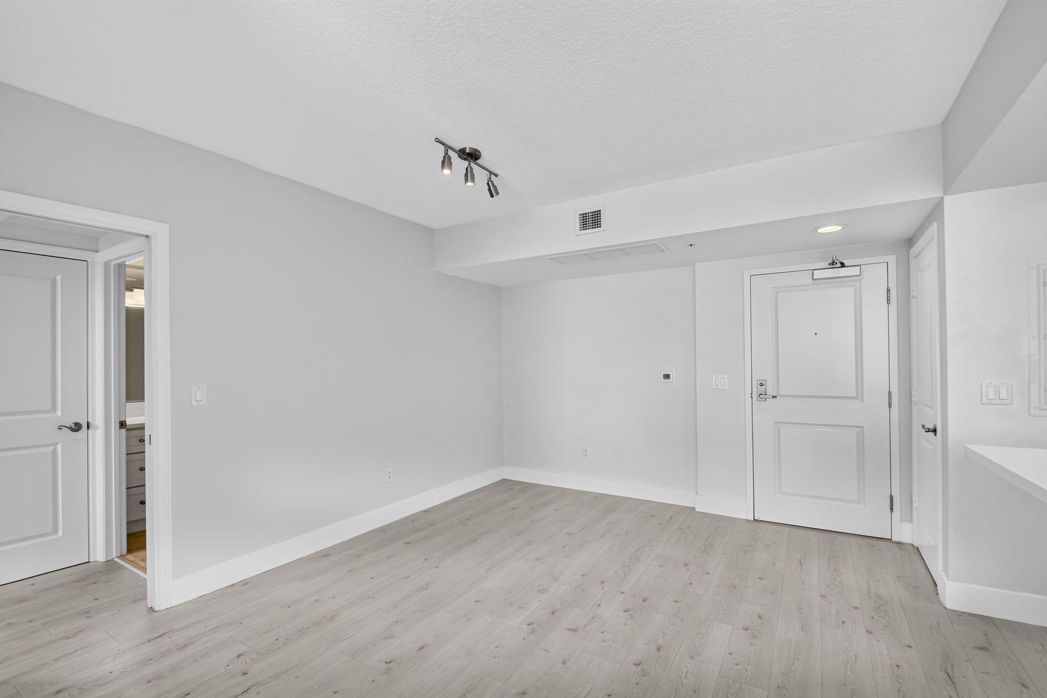 403 S Sapodilla Avenue 409, West Palm Beach, FL 33401, West Palm Beach - Photo 5