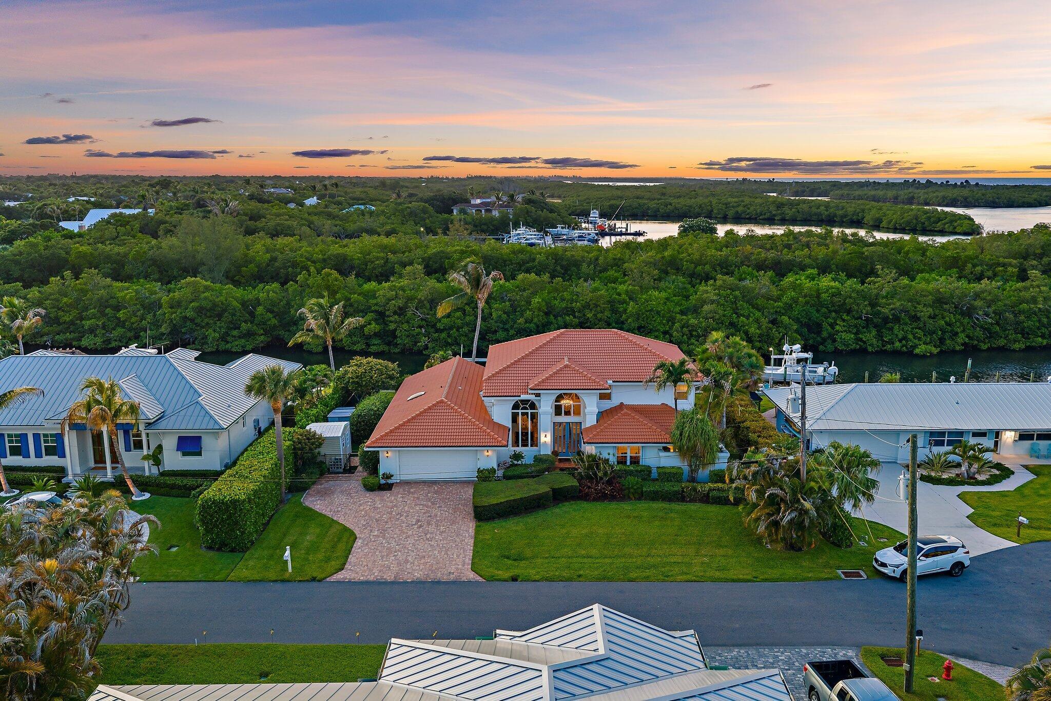 8565 SE Palm Street, Hobe Sound, FL 33455, Hobe Sound - Photo 3