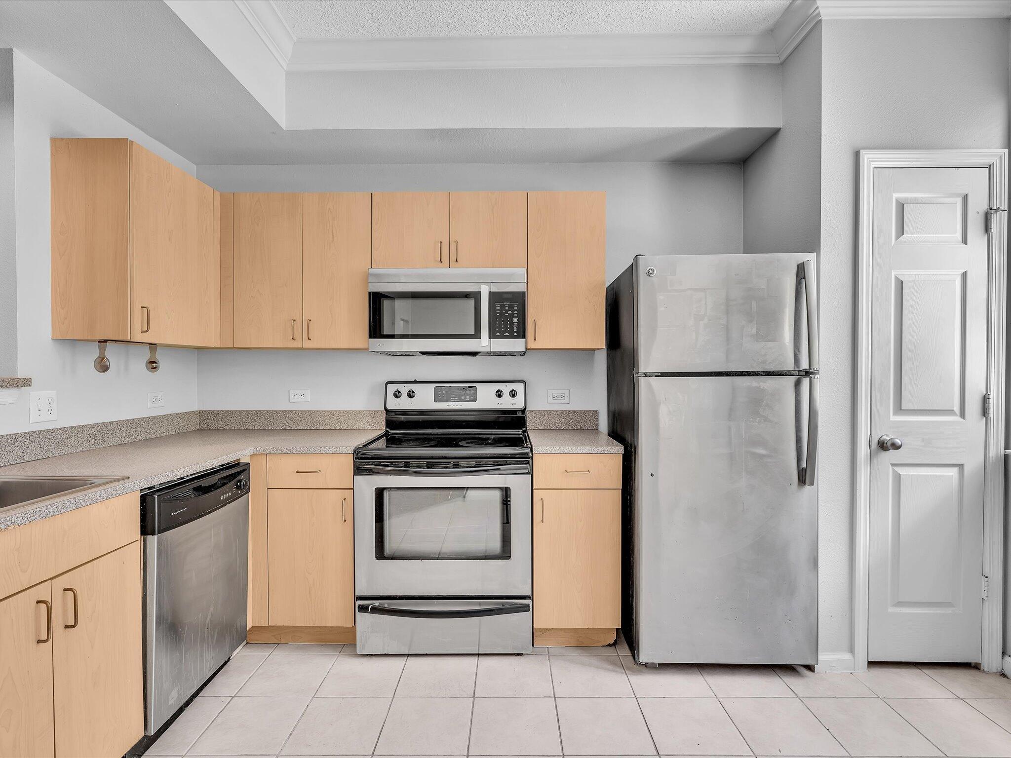 533 NE 3rd Avenue 237, Fort Lauderdale, FL 33301, Fort Lauderdale - Photo 2