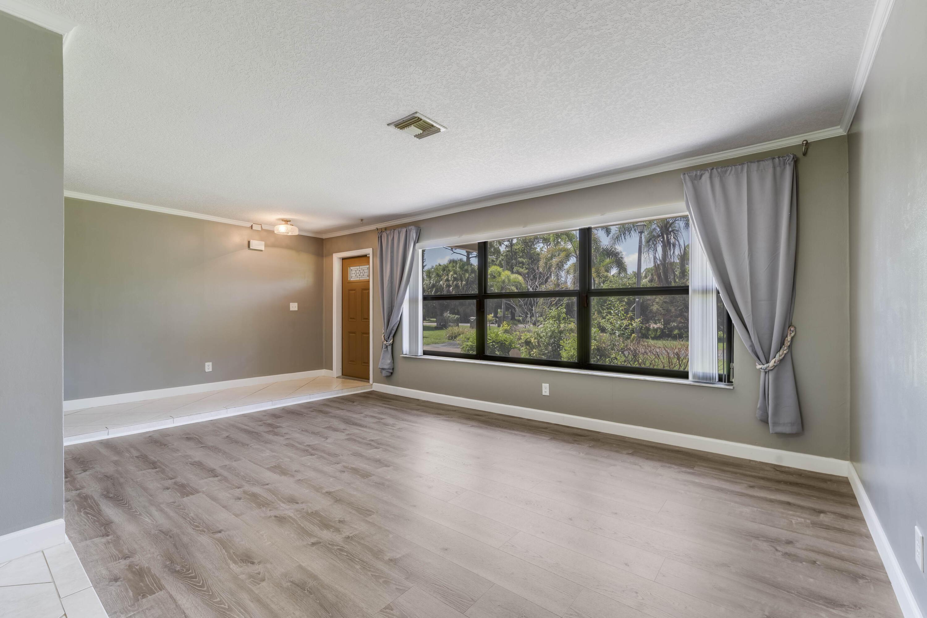 7107 181st Street N, Jupiter, FL 33458, Jupiter - Photo 5