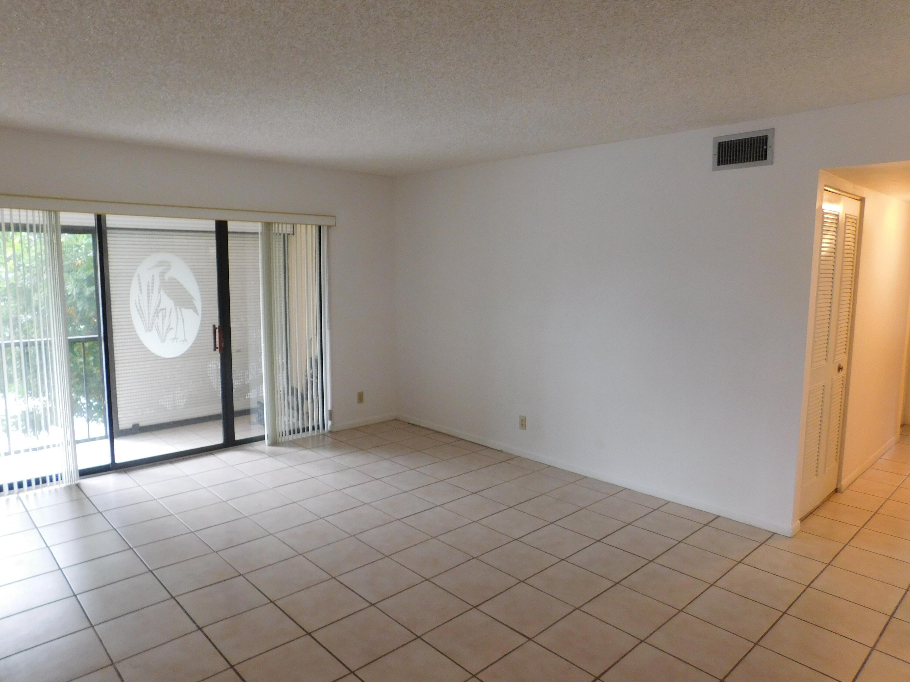 627 Sea Pine Way A2, Greenacres, FL 33415, Greenacres - Photo 5