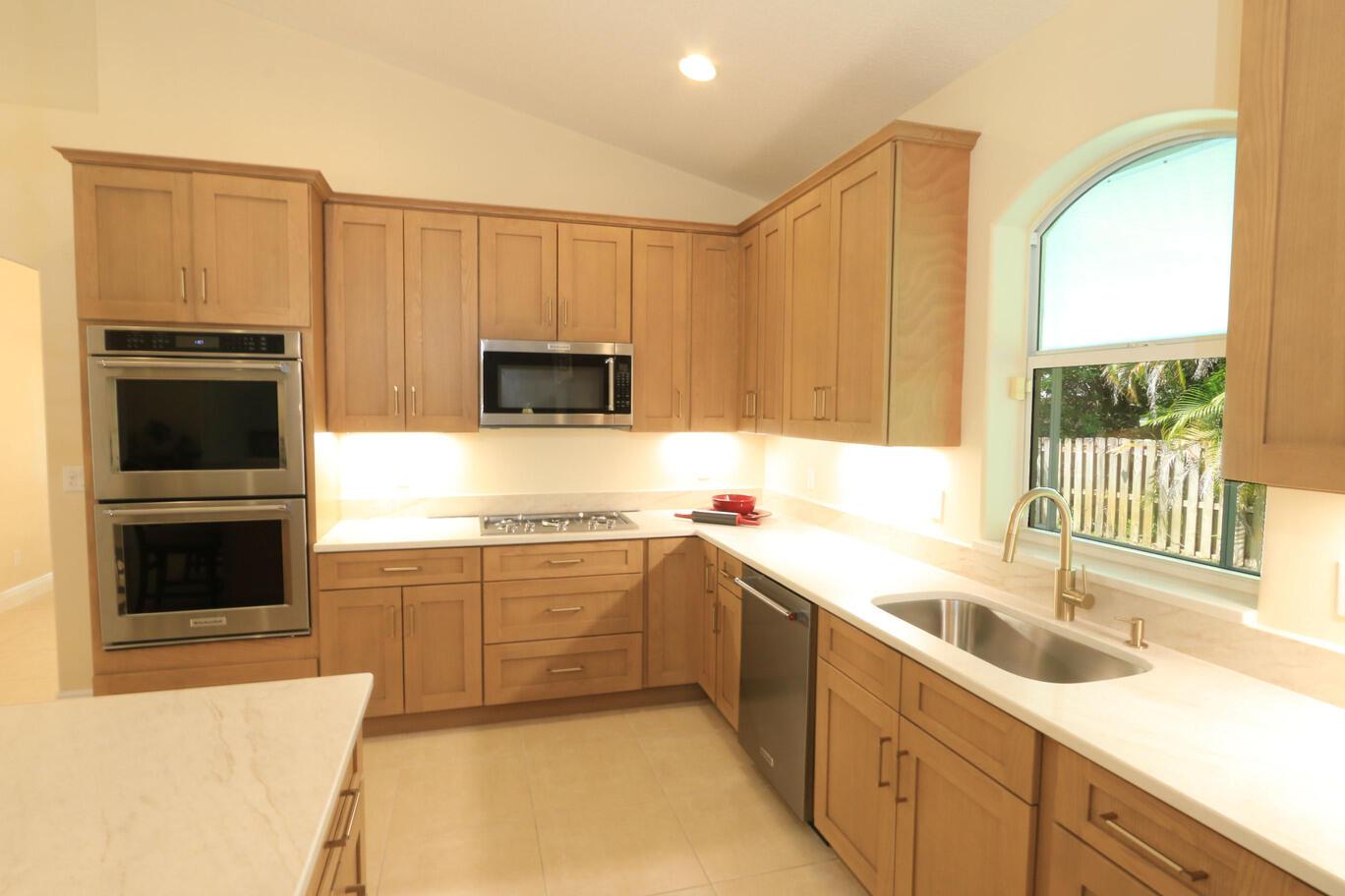2879 SE Peru Street, Port St. Lucie, FL 34984, Port St. Lucie - Photo 4