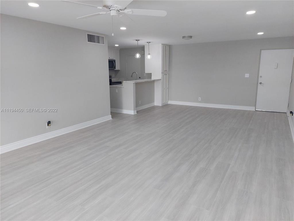 1700 SE 15th Street SE 309, Fort Lauderdale, FL 33316, Fort Lauderdale - Photo 2