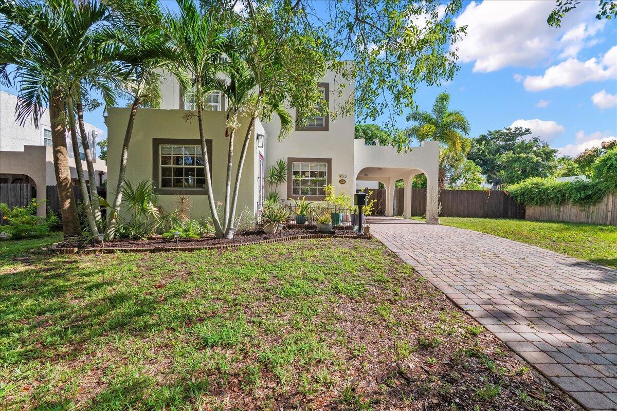 953 39th Court, West Palm Beach, FL 33407, West Palm Beach - Photo 2