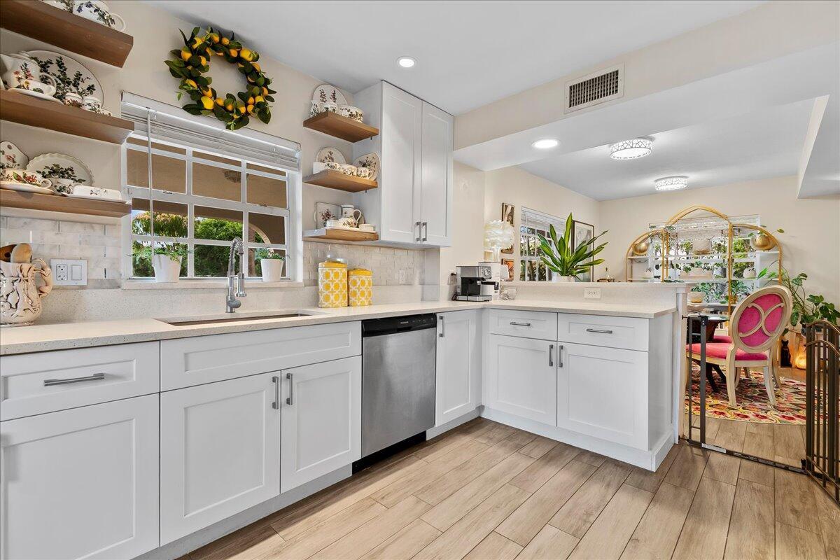 953 39th Court, West Palm Beach, FL 33407, West Palm Beach