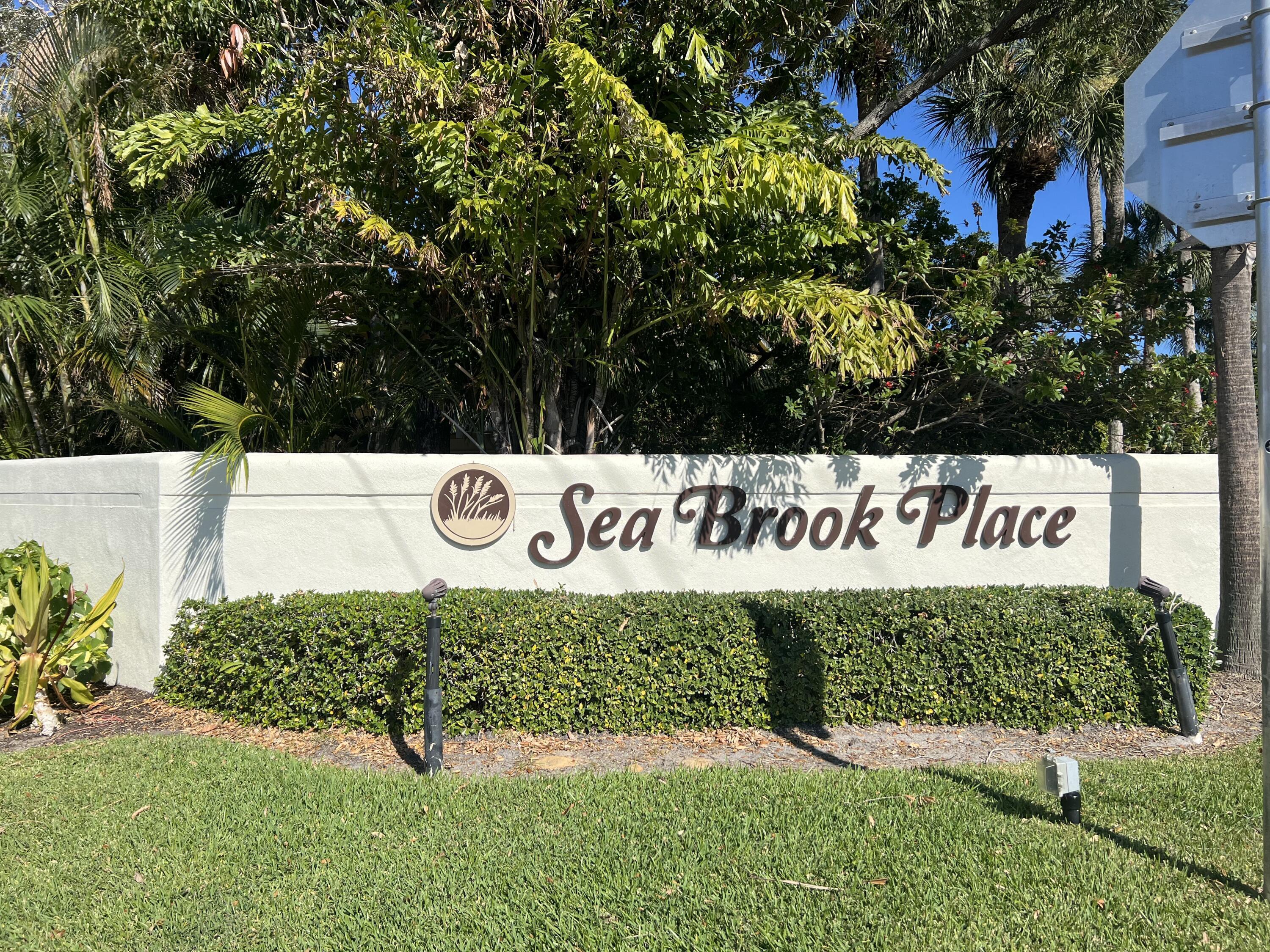 169 Seabreeze Circle, Jupiter, FL 33477, Jupiter - Photo 3