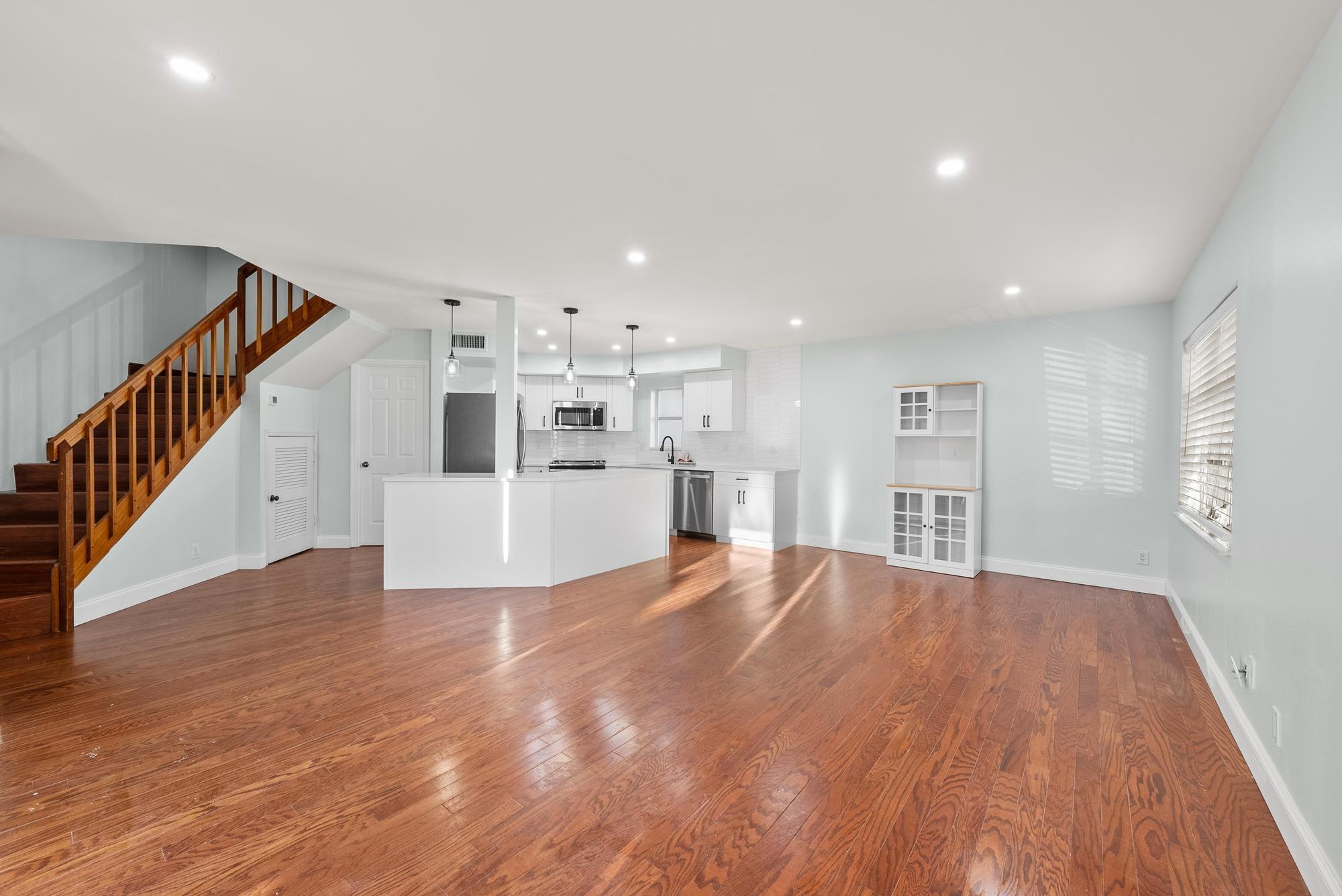 169 Seabreeze Circle, Jupiter, FL 33477, Jupiter - Photo 5