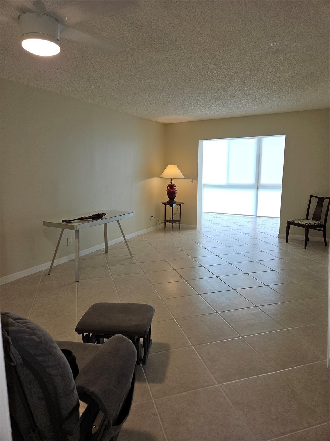 300 NE 26th Avenue, Boynton Beach, FL 33435, Boynton Beach - Photo 4