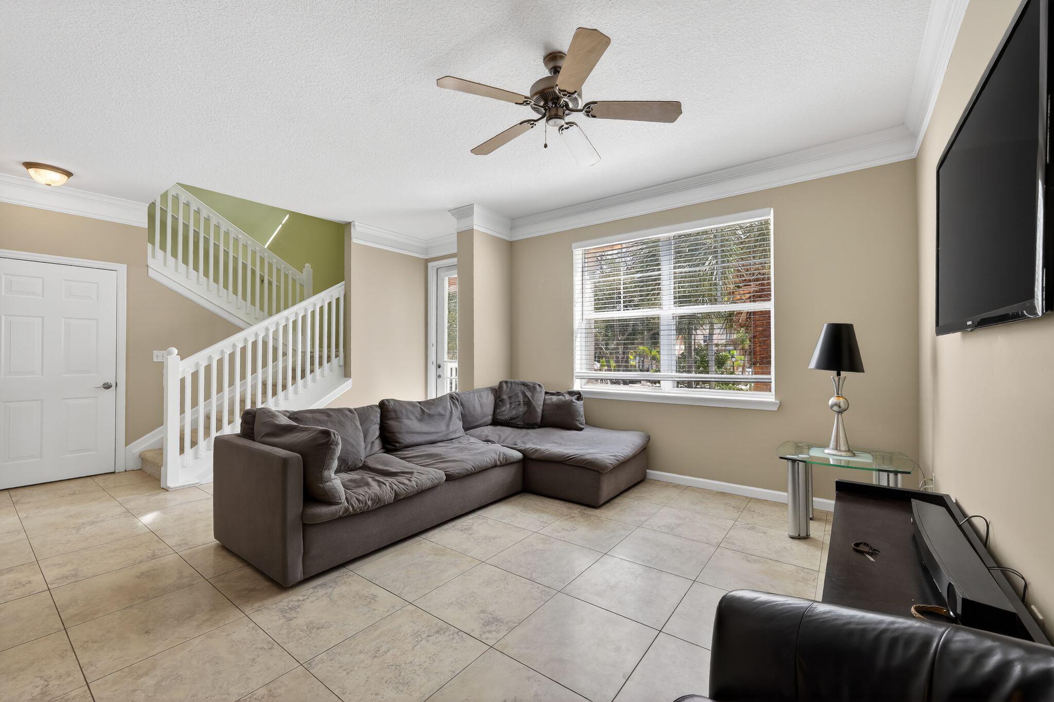 156 Aragon Way, Jupiter, FL 33458, Jupiter - Photo 5