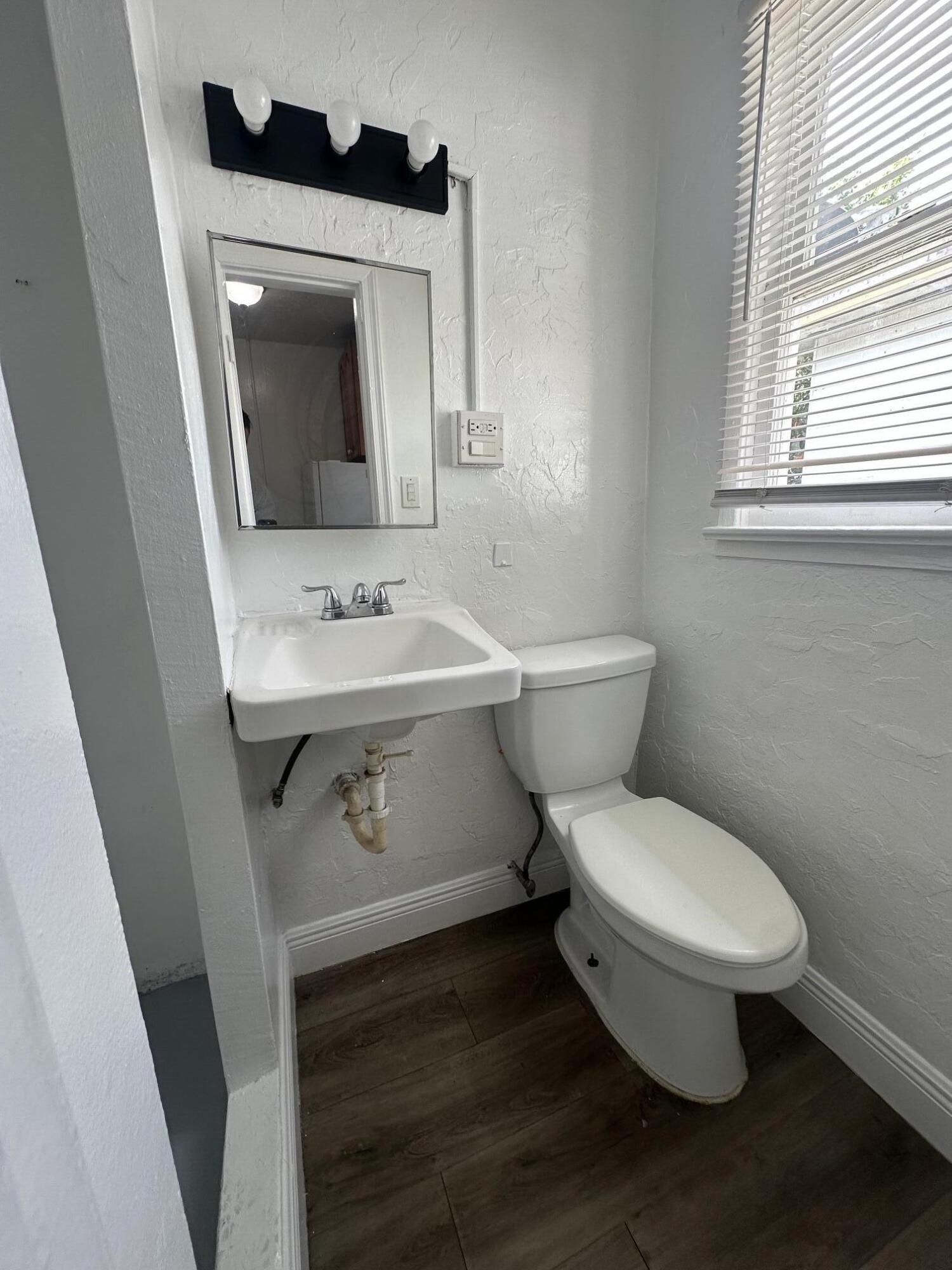 17 Detroit Street 8, Lake Worth, FL 33461, Lake Worth - Photo 5