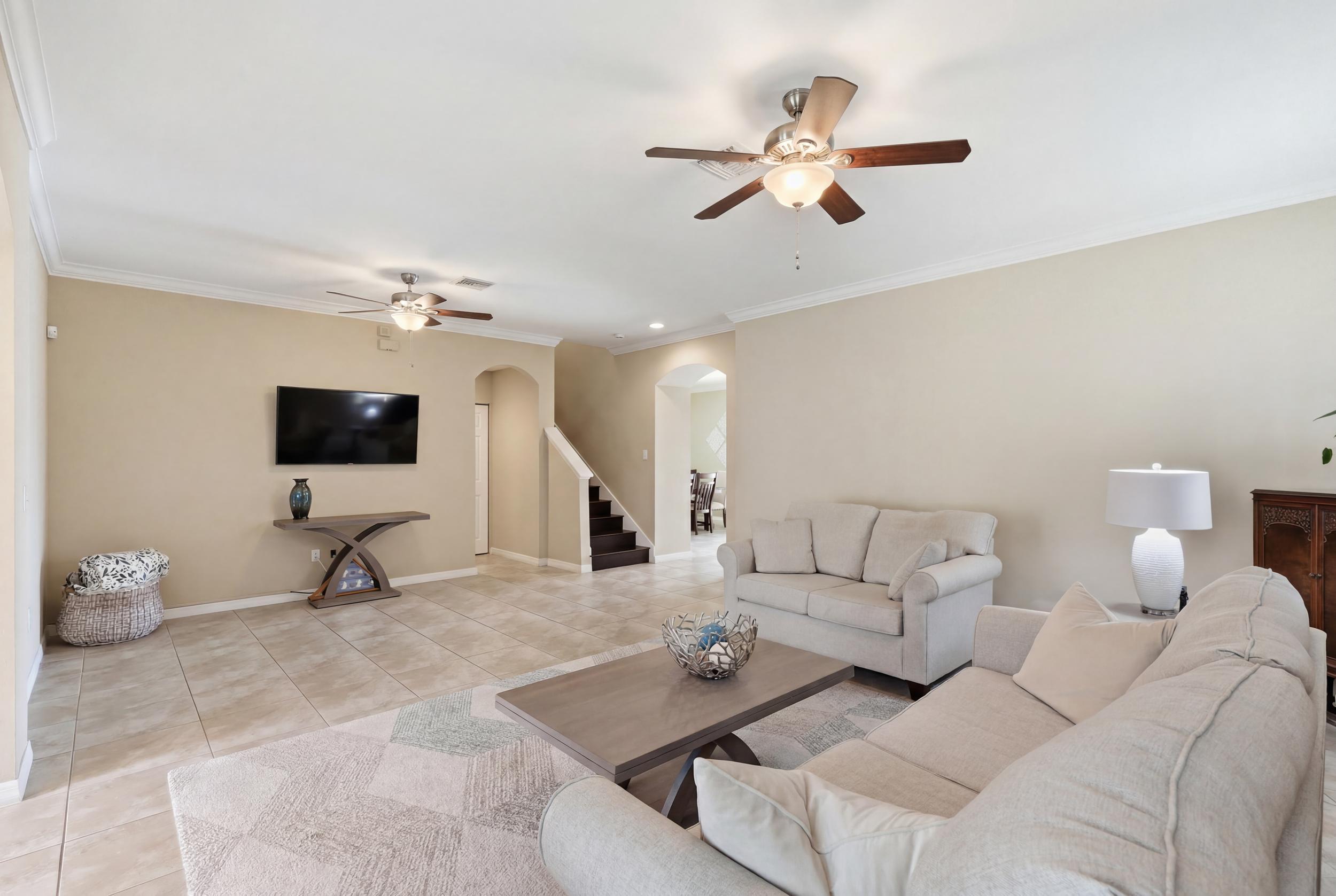 1517 Birdie Drive, Naples, FL 34120, Naples - Photo 4
