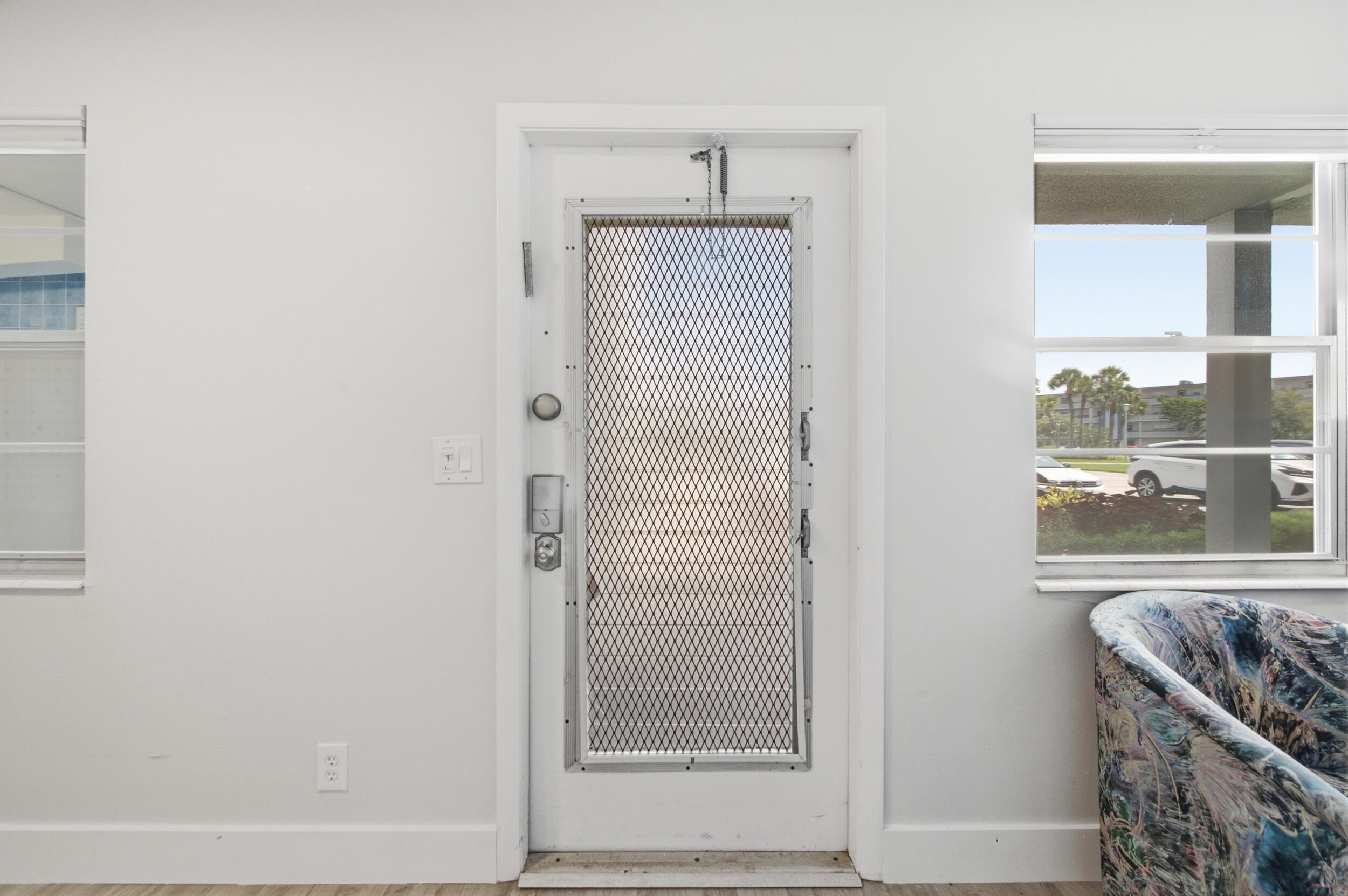 1048 Lincoln C, Boca Raton, FL 33434, Boca Raton - Photo 3