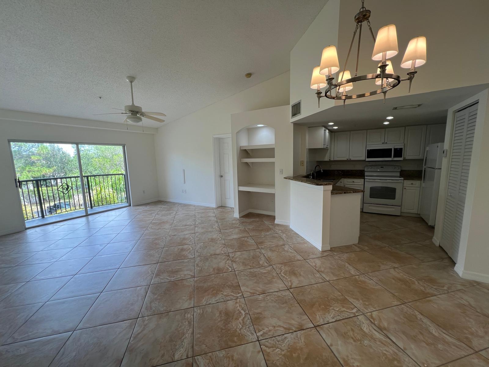 500 Crestwood Court N 517, Royal Palm Beach, FL 33411, Royal Palm Beach - Photo 2