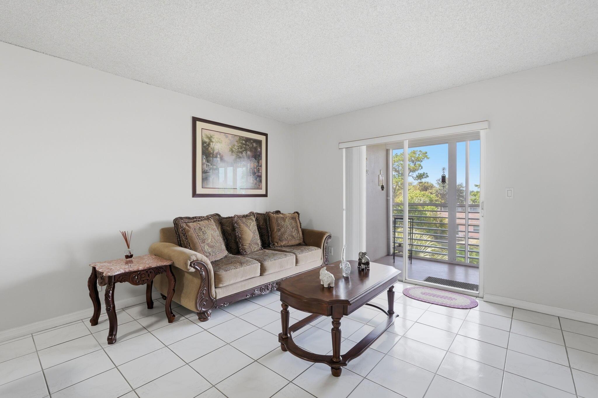 2606 Garden Drive S 305, Lake Worth, FL 33461, Lake Worth - Photo 5