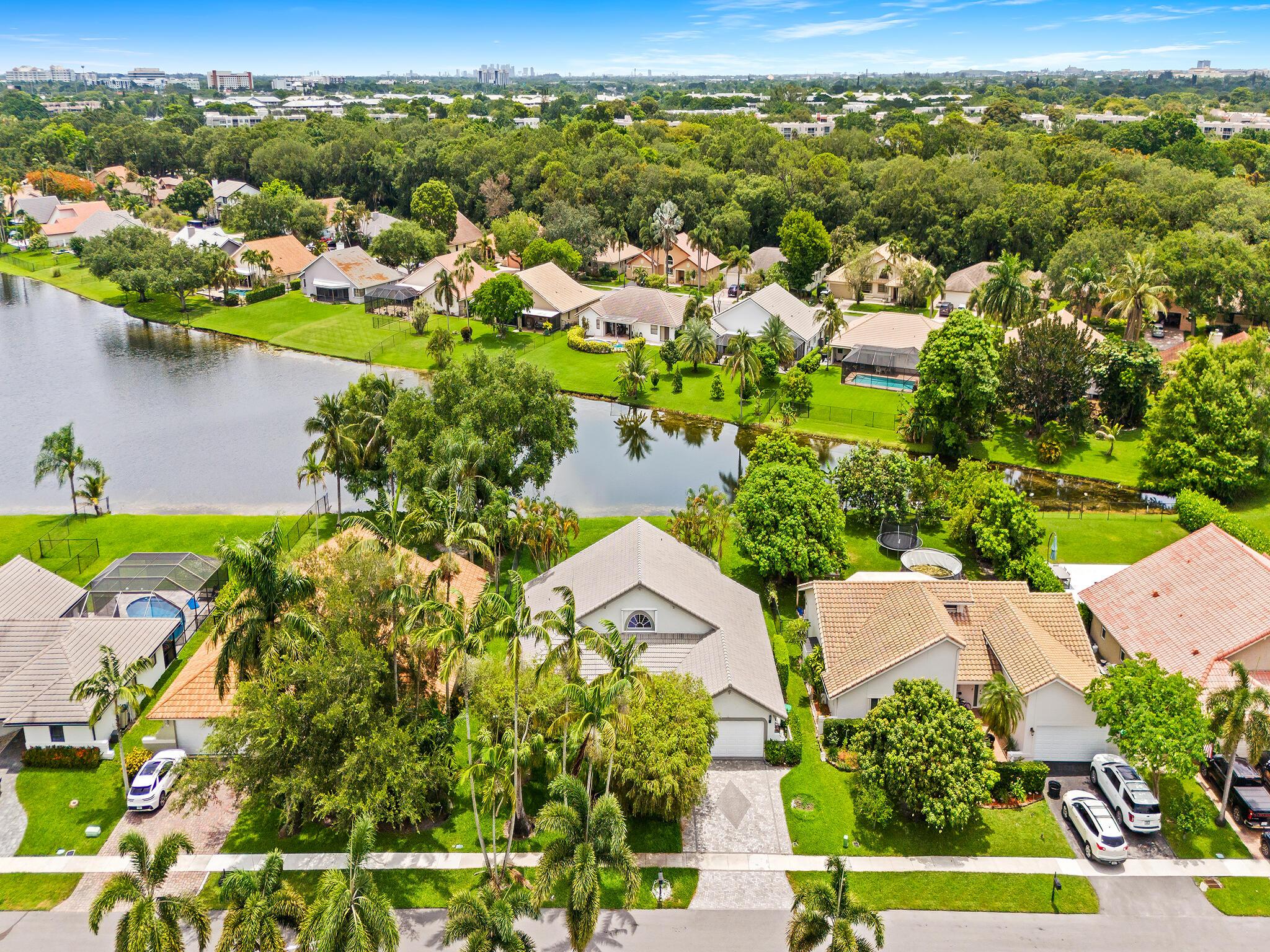 1750 W Oak Knoll Circle, Davie, FL 33324, Davie