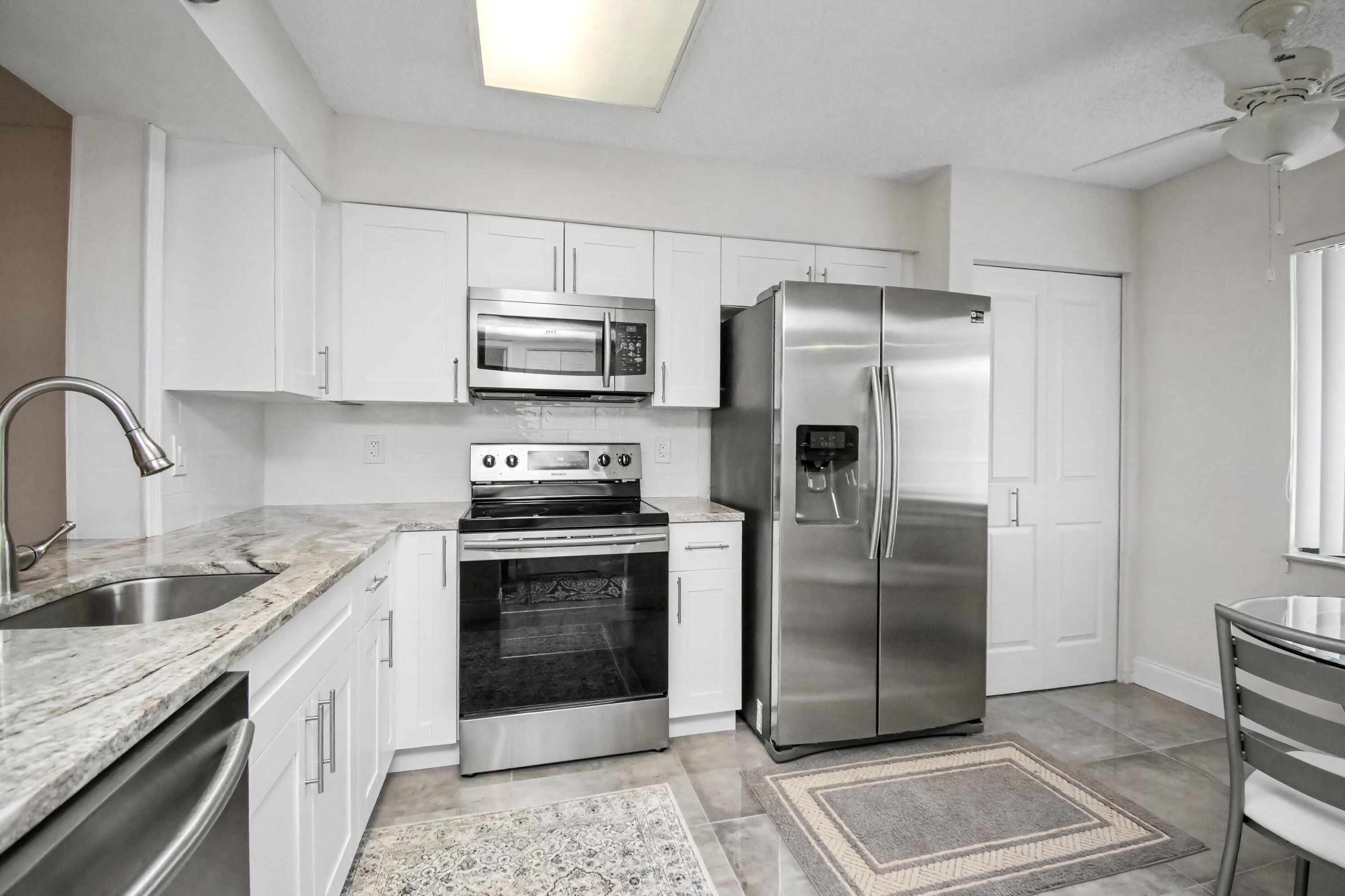 7351 Kinghurst Drive 301, Delray Beach, FL 33446, Delray Beach - Photo 2