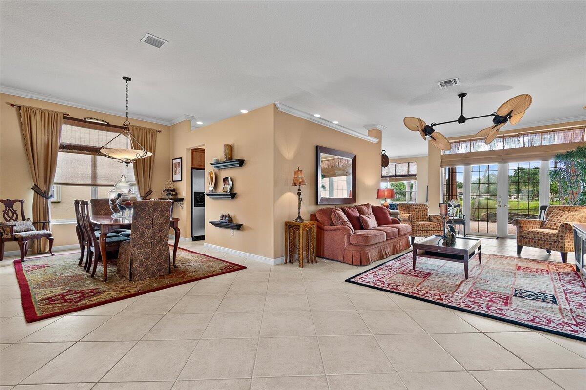 2112 Bellcrest Court, Royal Palm Beach, FL 33411, Royal Palm Beach - Photo 5