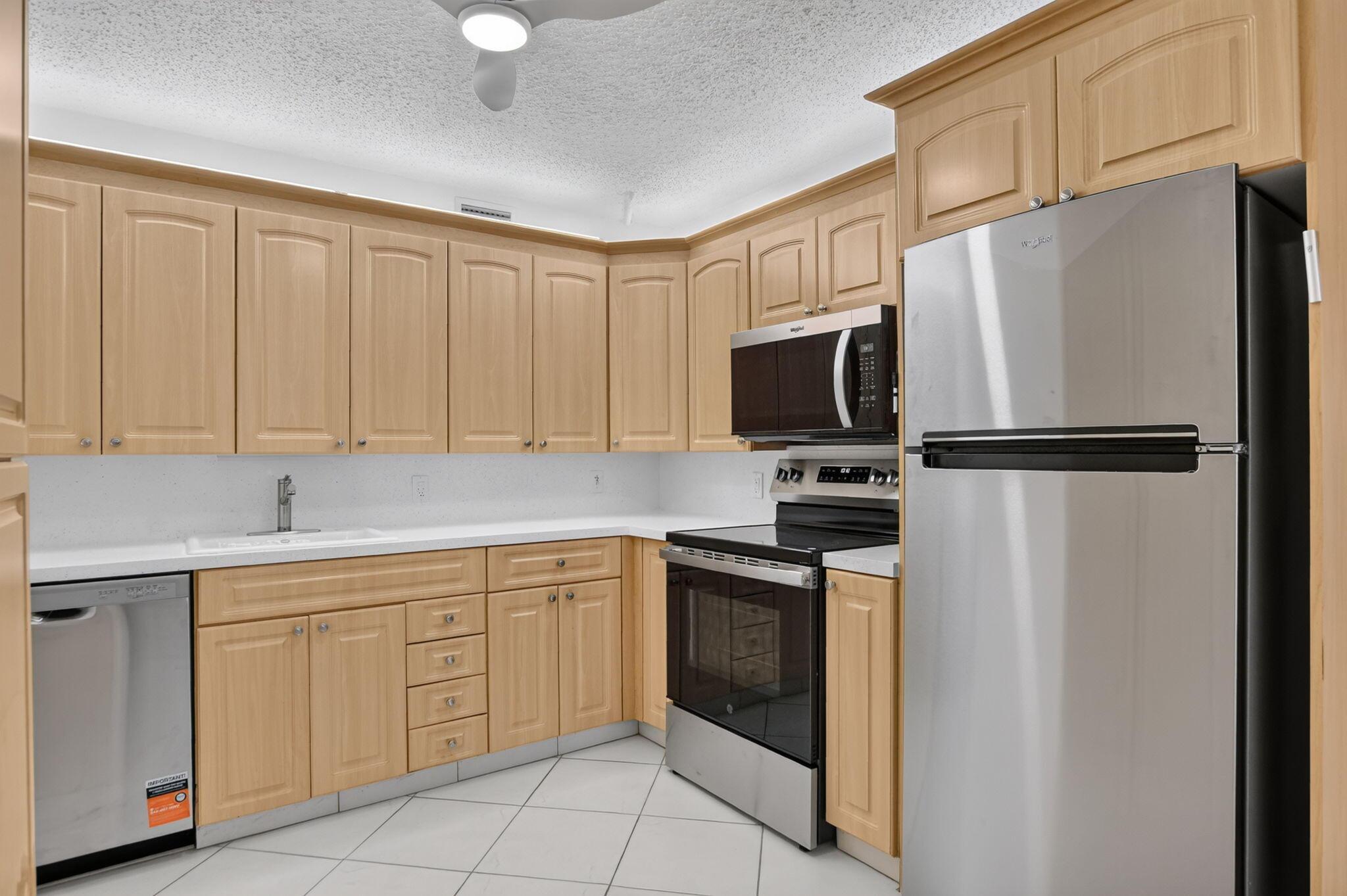 3057 Yarmouth C, Boca Raton, FL 33434, Boca Raton - Photo 5