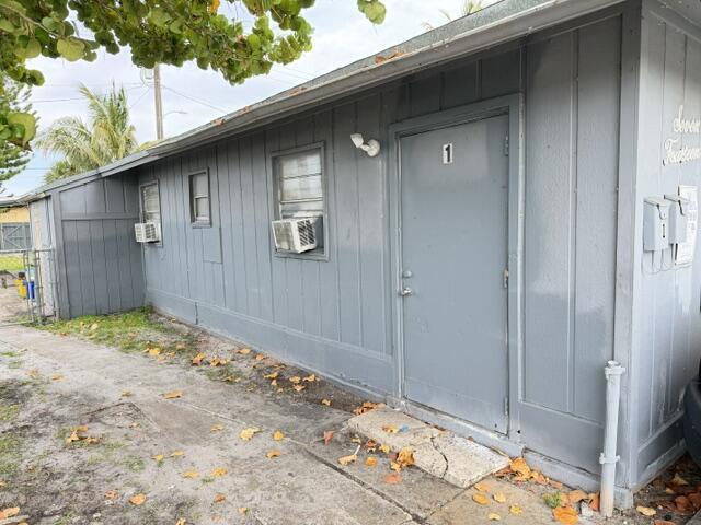 714 S H Street, Lake Worth Beach, FL 33460, Lake Worth Beach - Photo 3