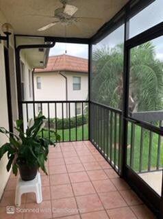 7161 Golf Colony Court 201, Lake Worth, FL 33467, Lake Worth - Photo 2