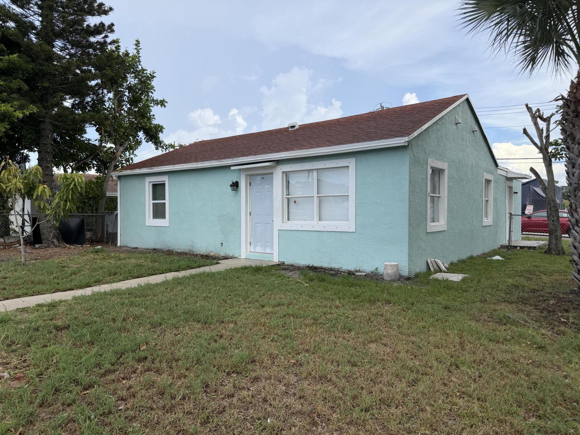 442 Winters Street, West Palm Beach, FL 33405, West Palm Beach - Photo 3
