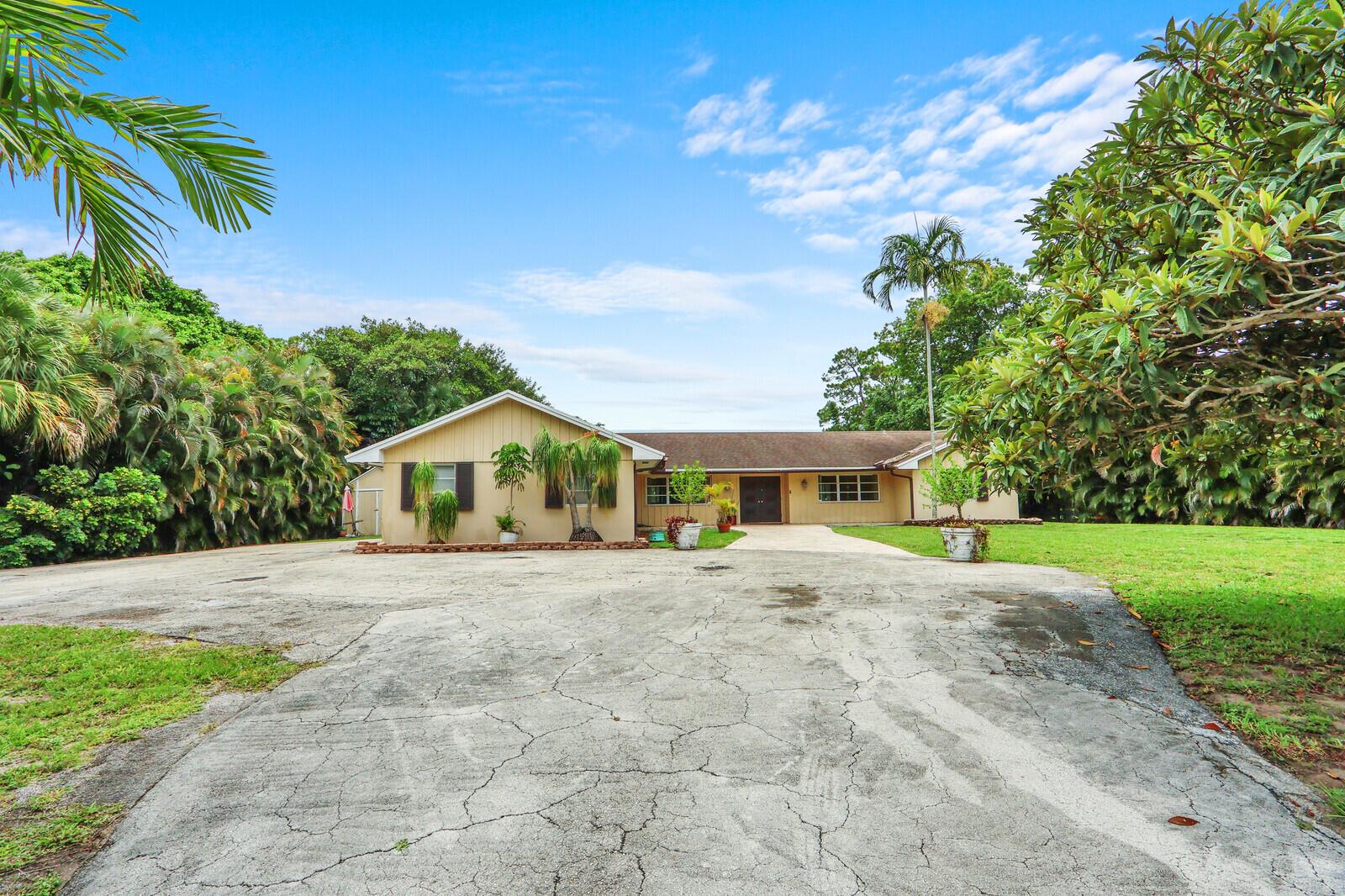 4529 Square Lake Drive, Palm Beach Gardens, FL 33418, Palm Beach Gardens - Photo 2
