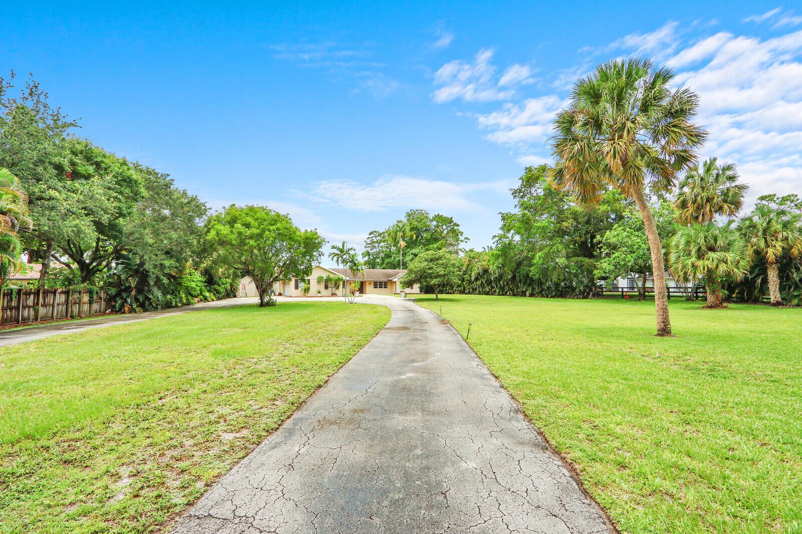 4529 Square Lake Drive, Palm Beach Gardens, FL 33418, Palm Beach Gardens - Photo 4