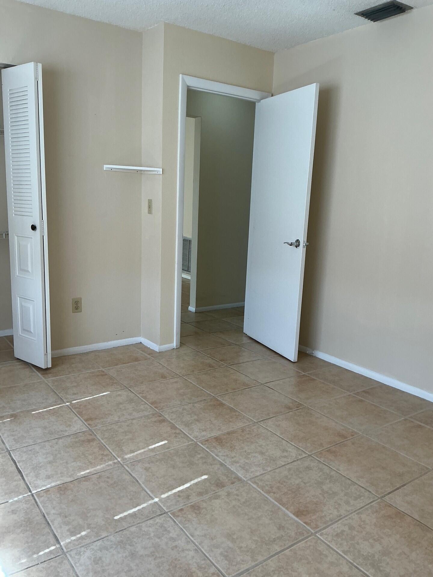 1537 SE Arenson Lane, Port St. Lucie, FL 34952, Port St. Lucie - Photo 5
