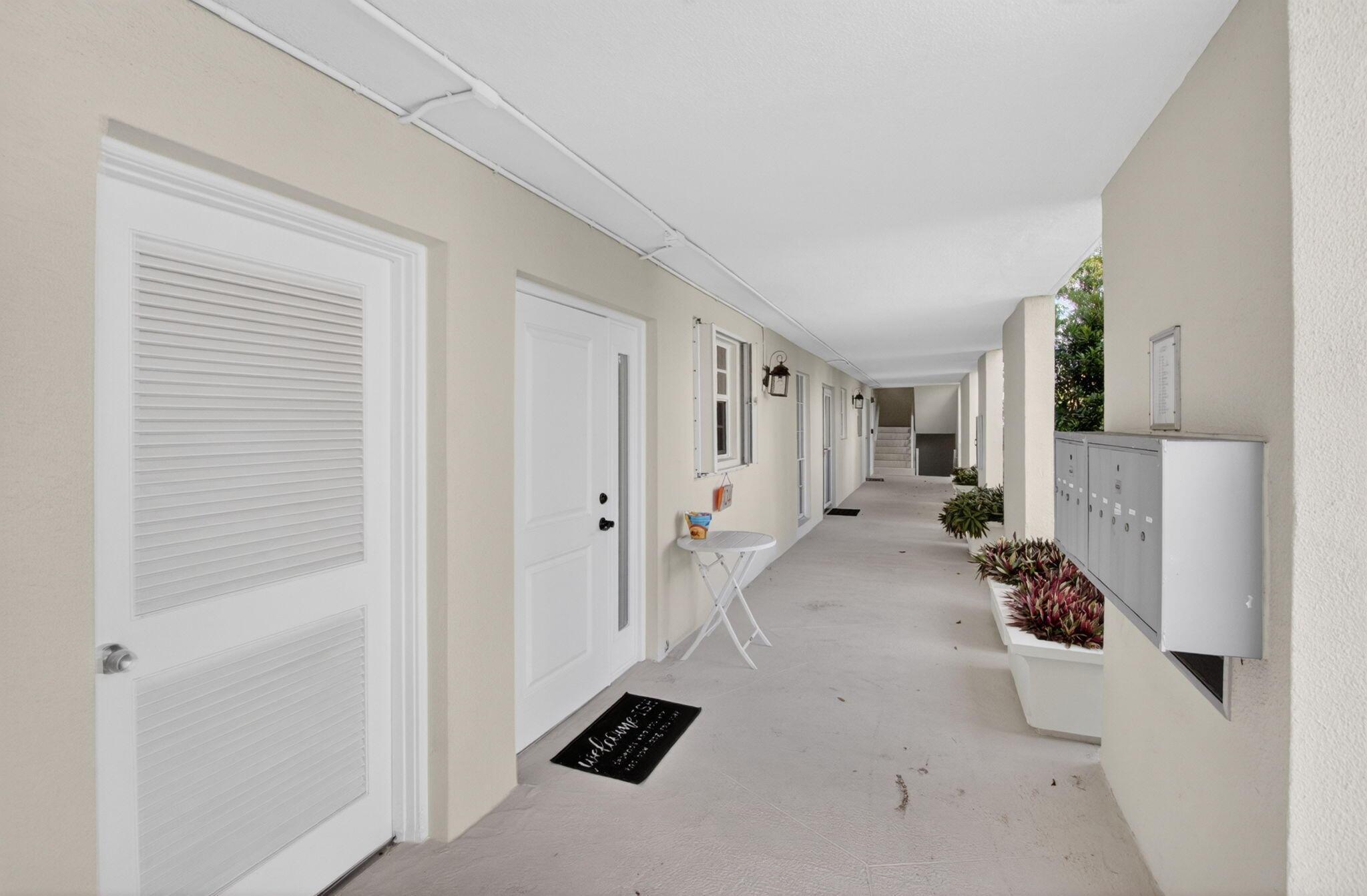 769 Jeffery Street 2-104, Boca Raton, FL 33487, Boca Raton - Photo 3