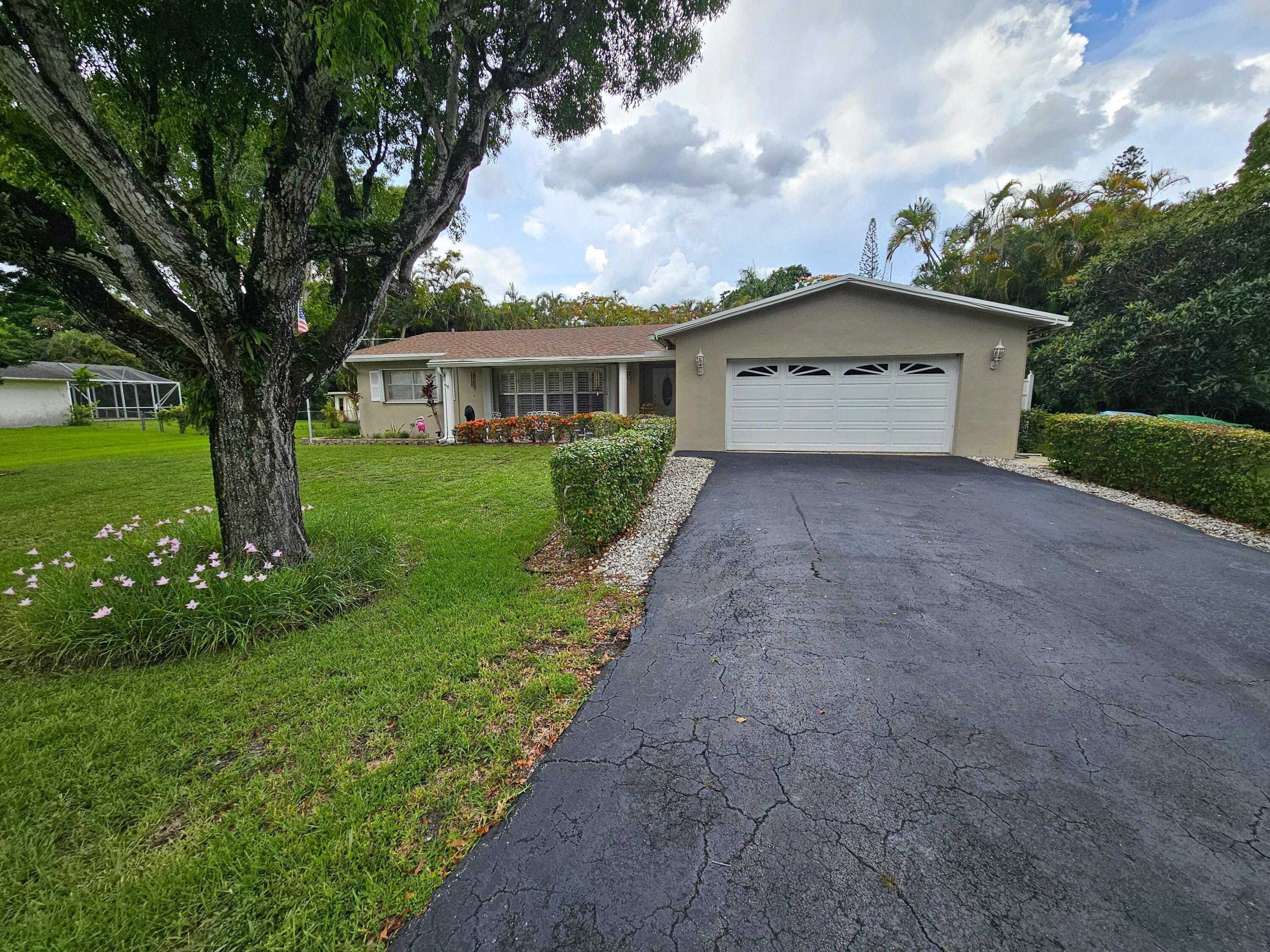 11500 SW 3rd Street, Plantation, FL 33325, Plantation - Photo 2