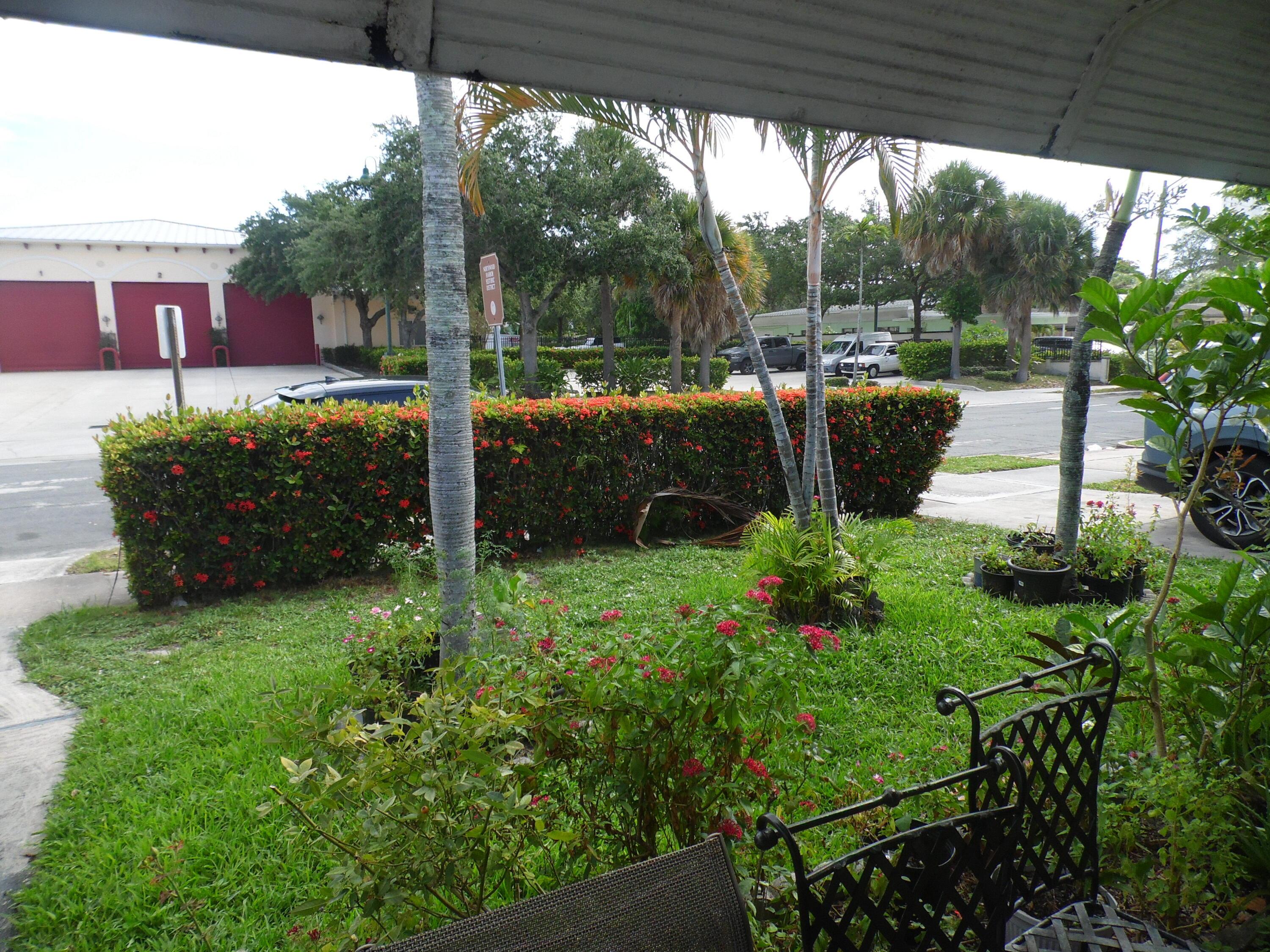 528 49th Street, West Palm Beach, FL 33407, West Palm Beach - Photo 5
