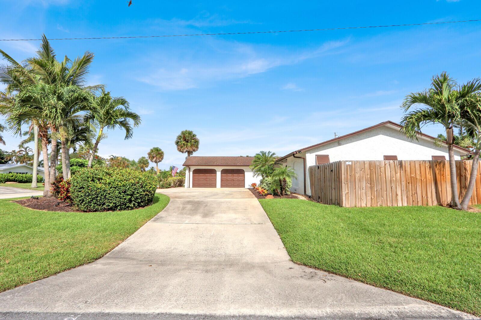 3739 Lighthouse Drive, Palm Beach Gardens, FL 33410, Palm Beach Gardens - Photo 2