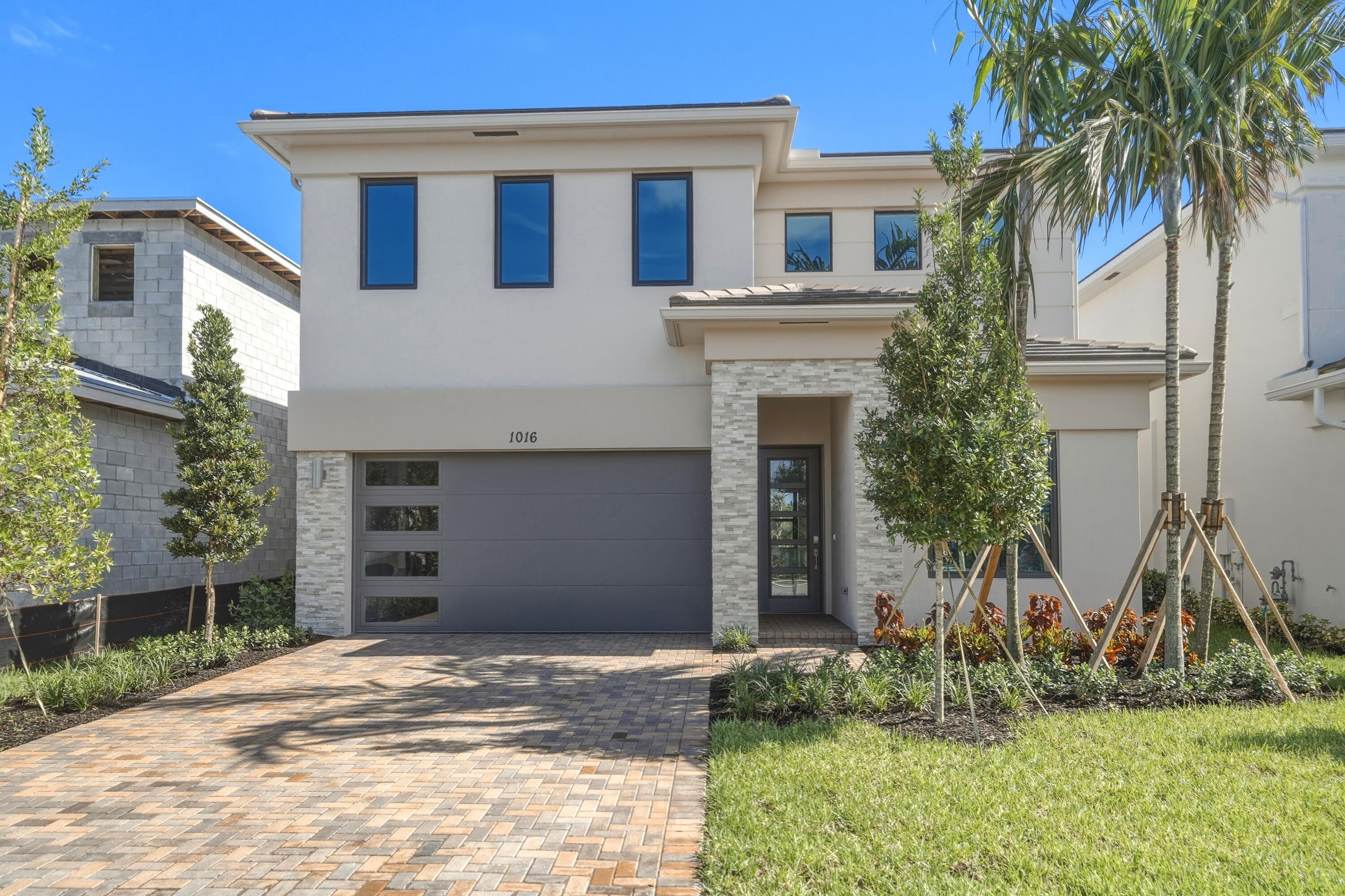 1016 Raleigh Way, Wellington, FL 33414, Wellington - Photo 2