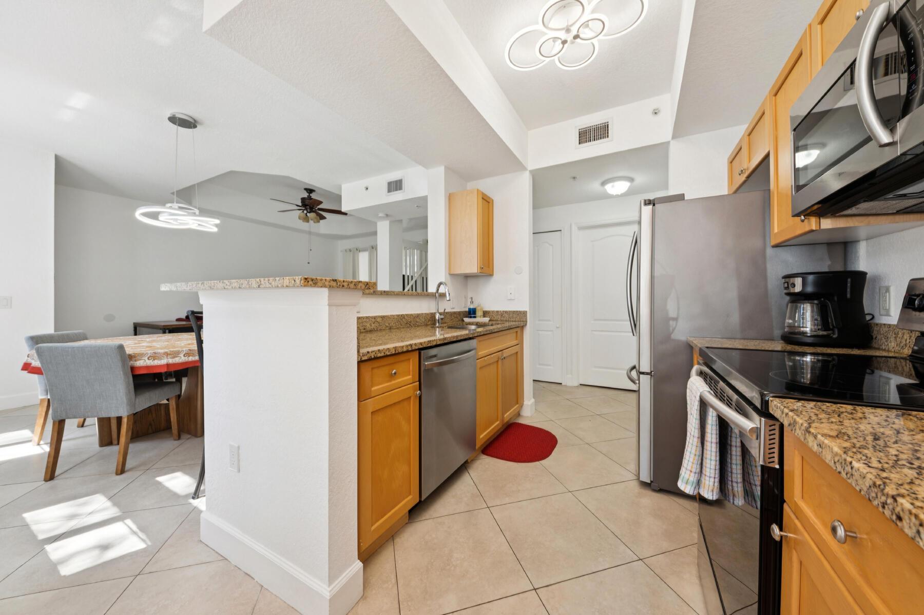 11022 Legacy Drive 101, Palm Beach Gardens, FL 33410, Palm Beach Gardens - Photo 5