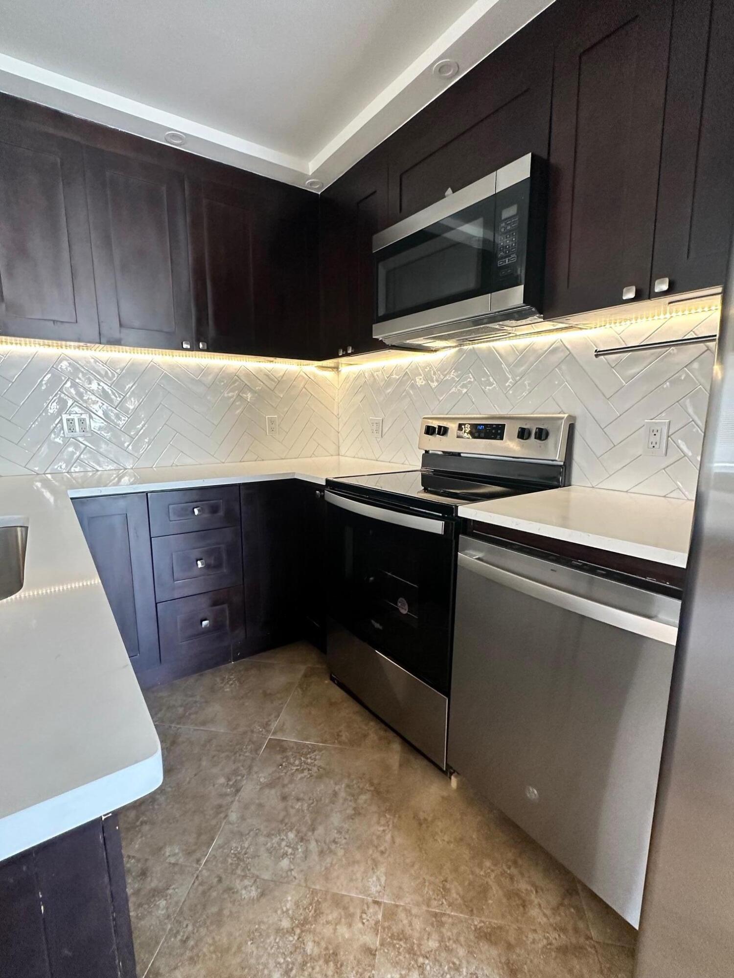 1501 NE 7th Avenue 1, Fort Lauderdale, FL 33304, Fort Lauderdale - Photo 3