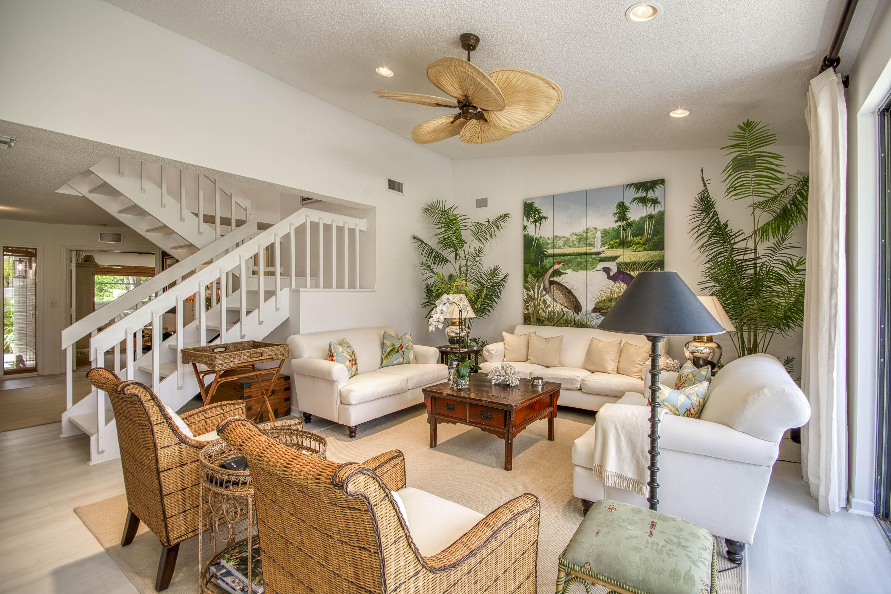 525 Prestwick Circle, Palm Beach Gardens, FL 33418, Palm Beach Gardens - Photo 3