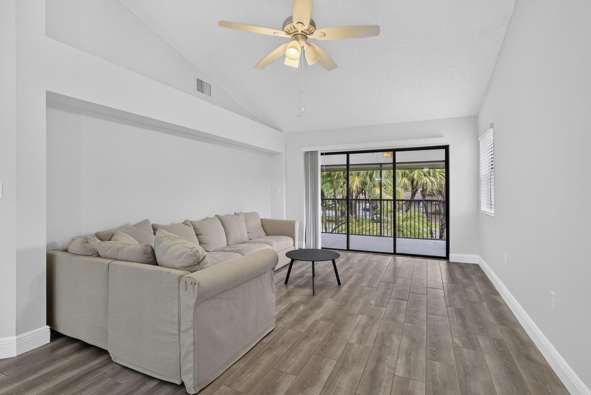 12708 Shoreline Drive F, Wellington, FL 33414, Wellington - Photo 3