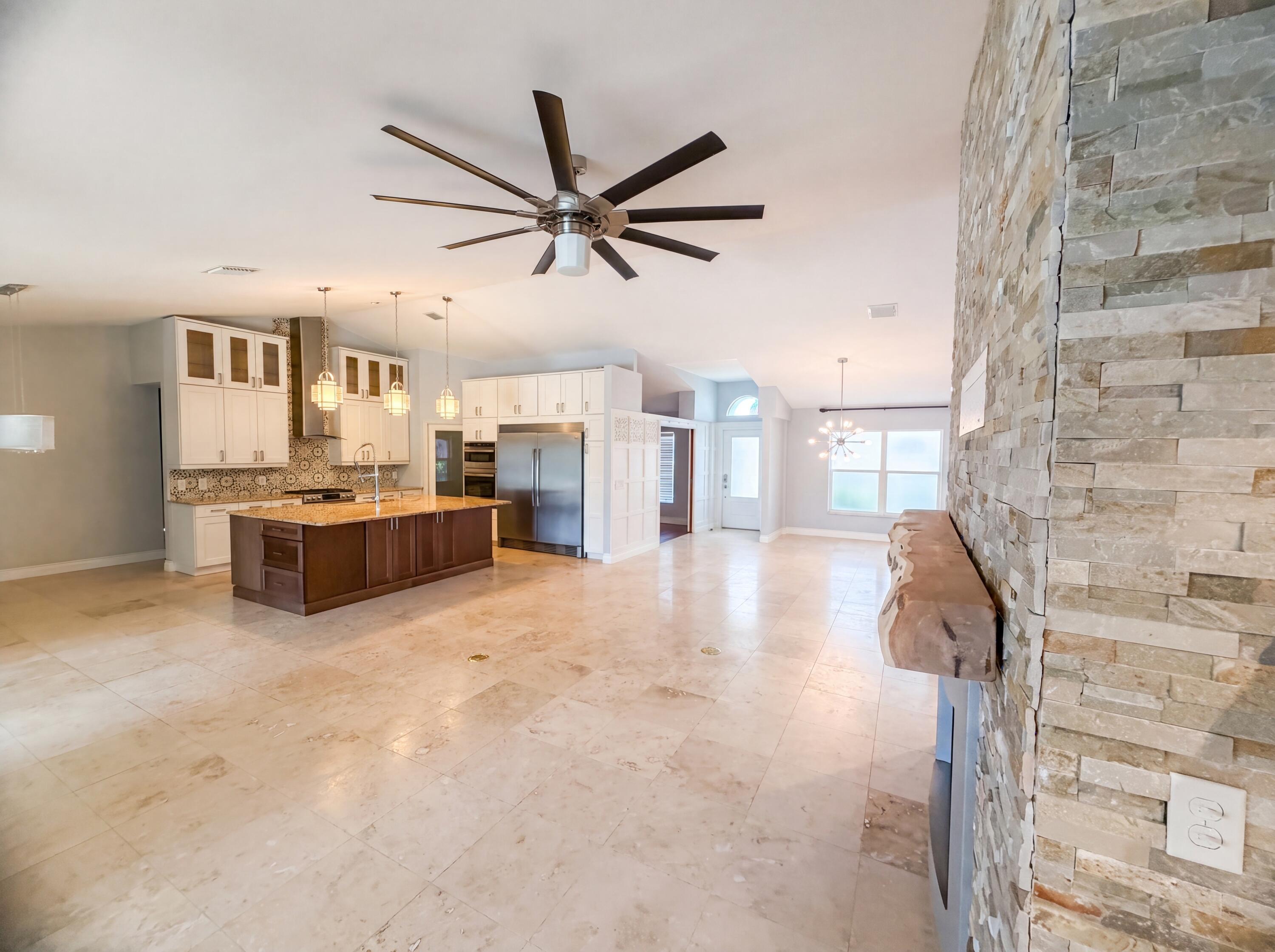 2902 Serenity Circle S, Fort Pierce, FL 34981, Fort Pierce - Photo 2