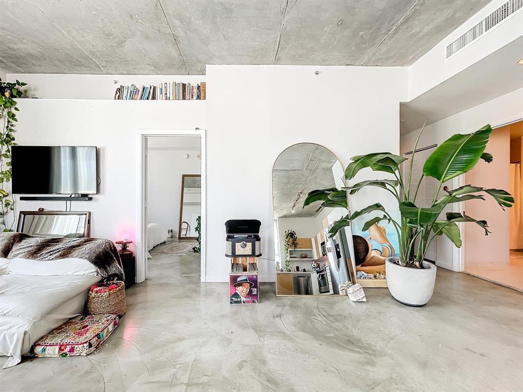 234 NE 3rd Street 1901, Miami, FL 33132, Miami - Photo 3
